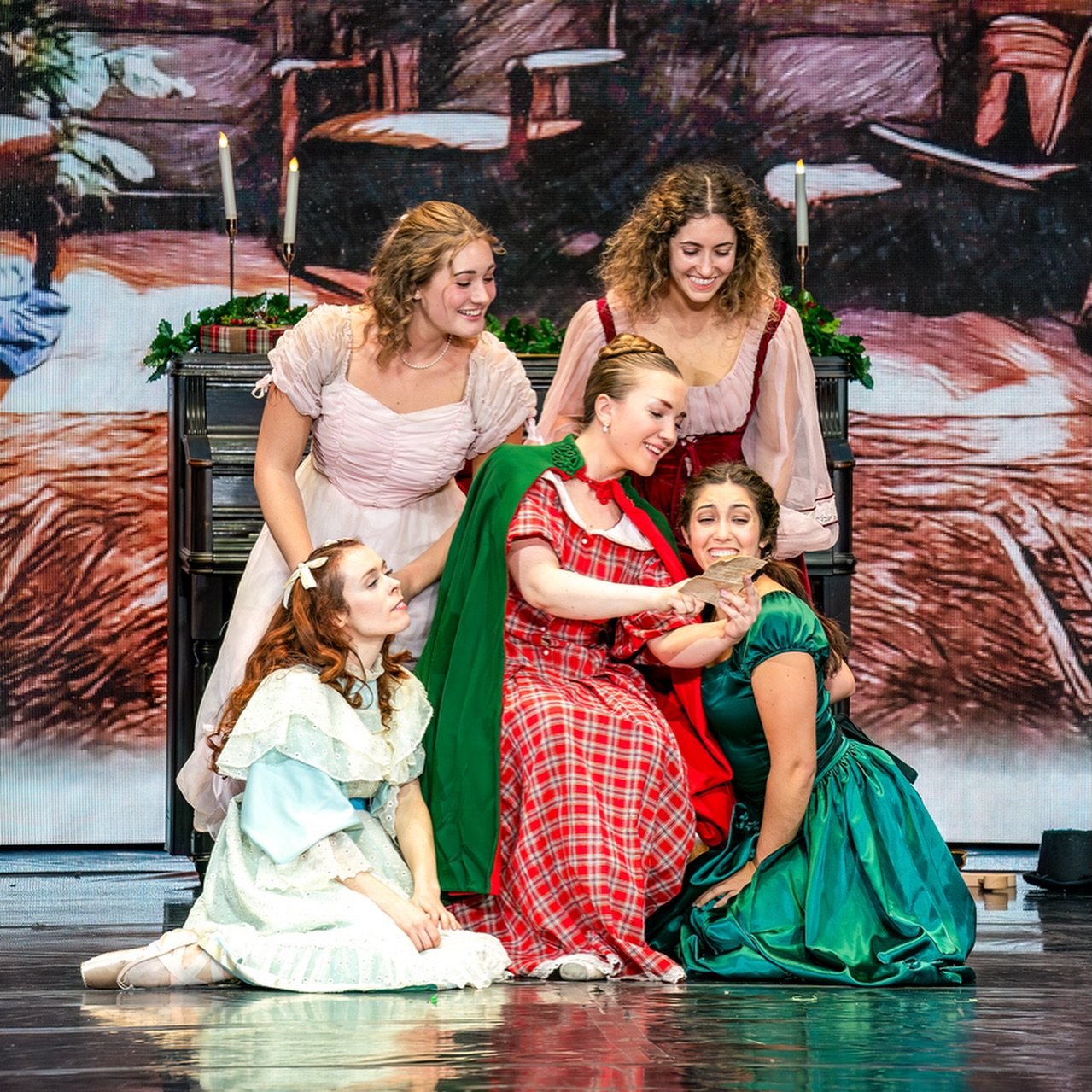 Happy Mother&rsquo;s Day from @littlewomenballet ! 🩰✨

📸: @edie_tyebkhan_photography 

#littlewomenballet #mothersday #2026 #losangelesdance