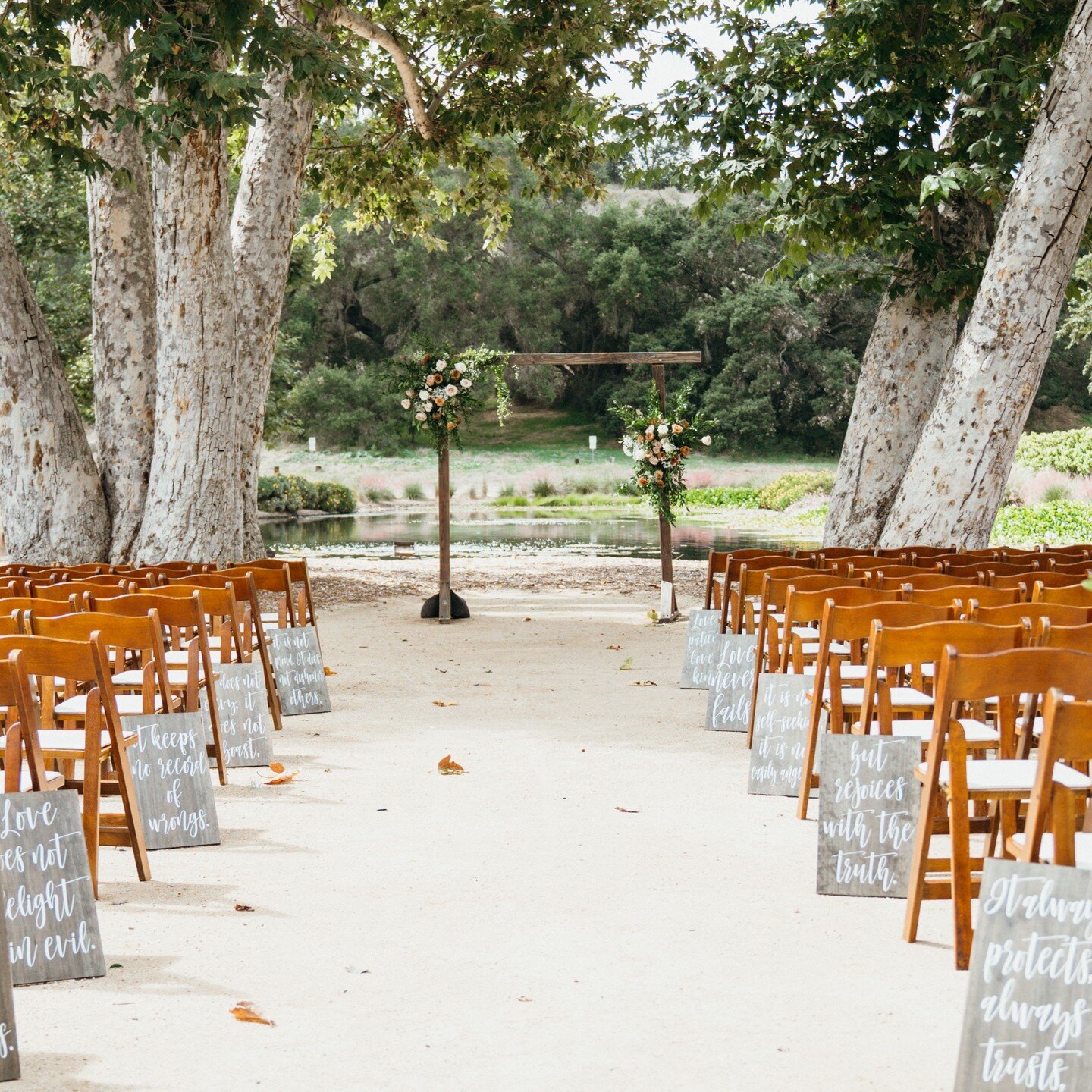 At Ann Louise Designs, we believe in bringing your wedding dreams to life, crafting moments as timeless as the petals themselves. This beautiful and simple arch was used as not only the backdrop for the exchange of sweet vows, but also for the sweeth