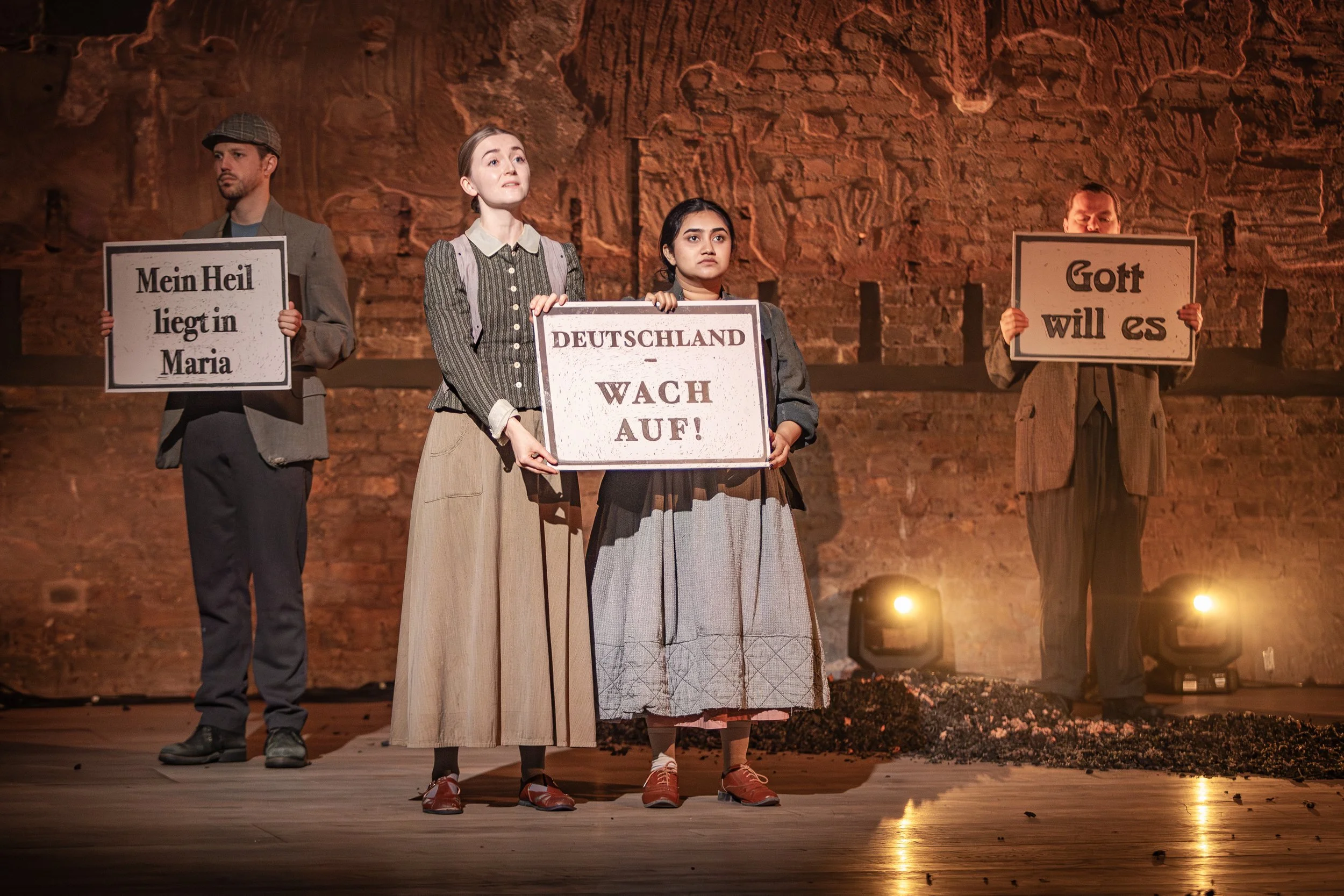 Gothic Opera - Die Rheinnixen 2025 
Photo: Craig Fuller