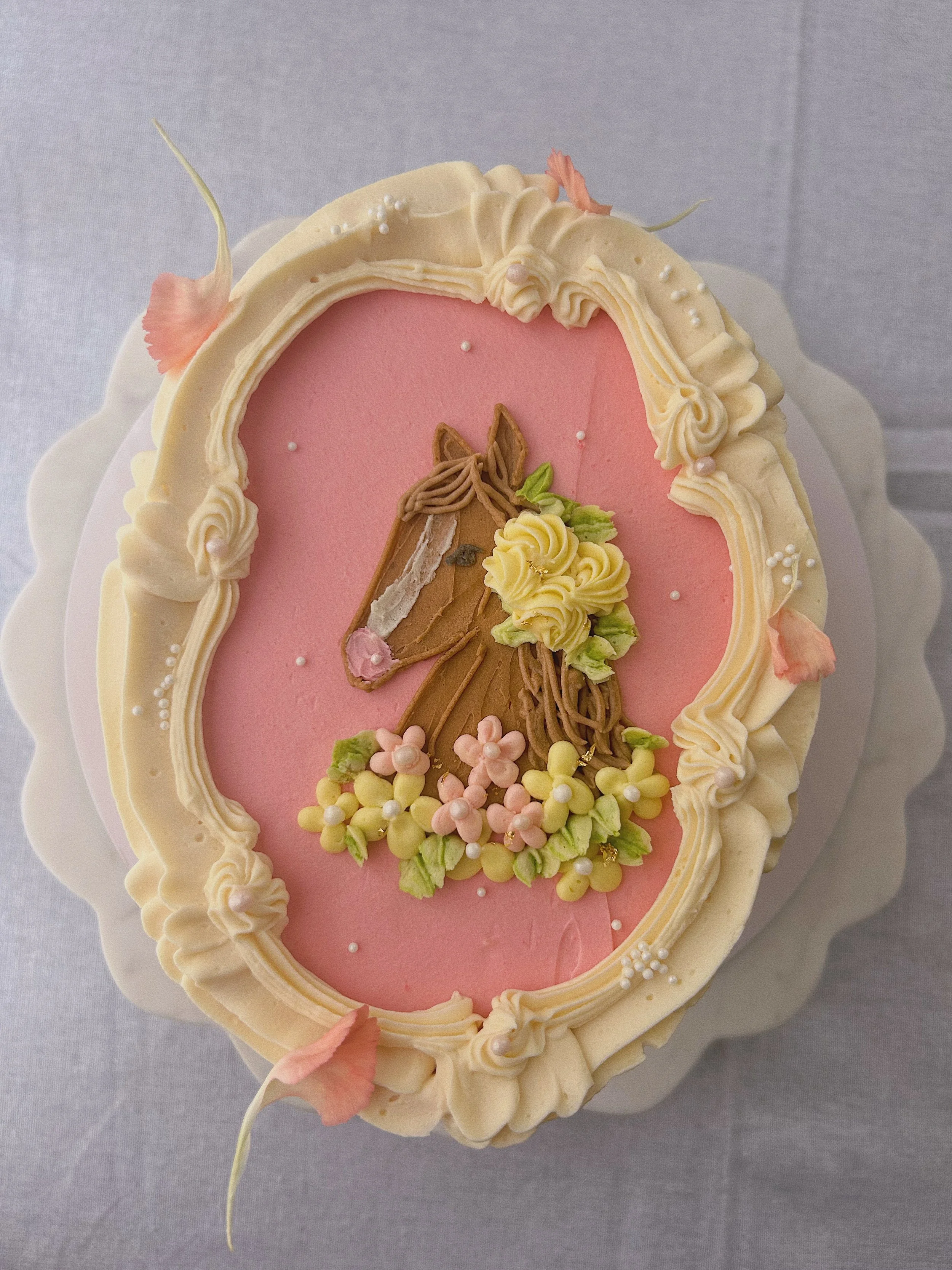 Elegant horse themed cake