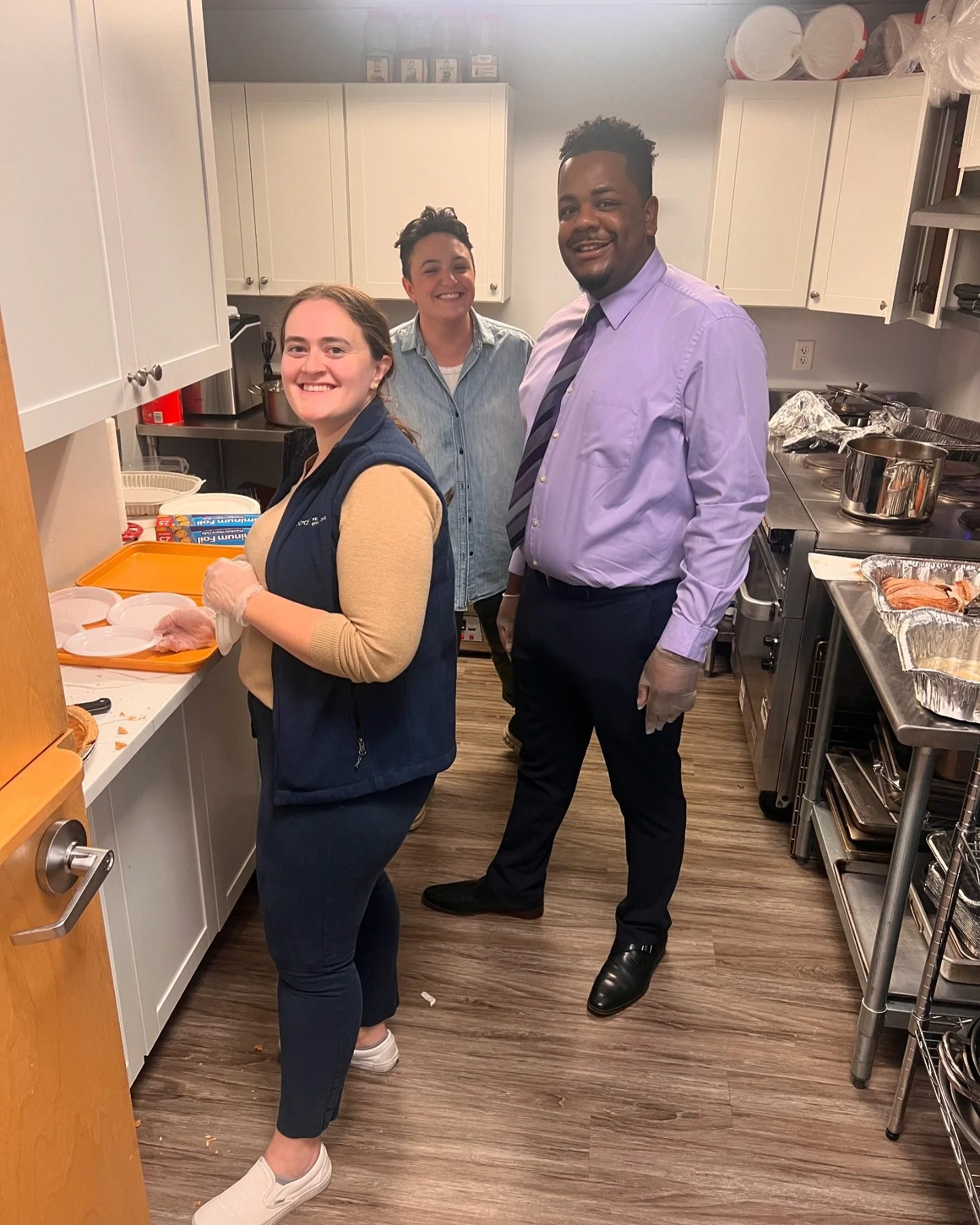 The holiday spirit is alive and well in the North End! We had the joy of joining the ABCD Michelangelo on Friday for an early Thanksgiving celebration. Together with our seniors and community members, we shared a delicious home-cooked turkey dinner c
