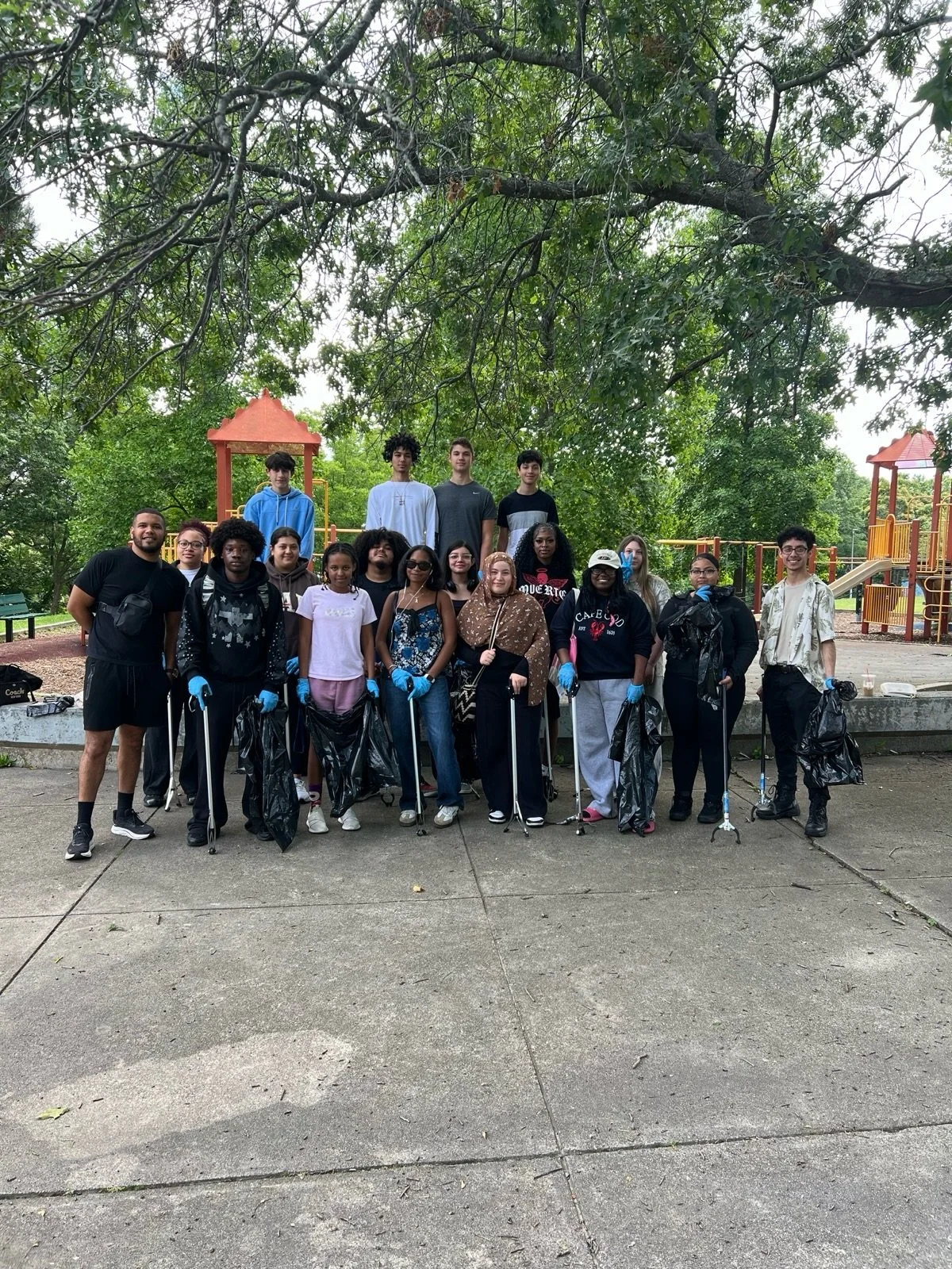 Santana&rsquo;s Youth Force brought the energy to Fidelis Way Park! A huge shoutout to Councilor Breadon&rsquo;s team for rolling up their sleeves and joining us for the clean up. Together, we made sure Fidelis Way Park and the surrounding housing de
