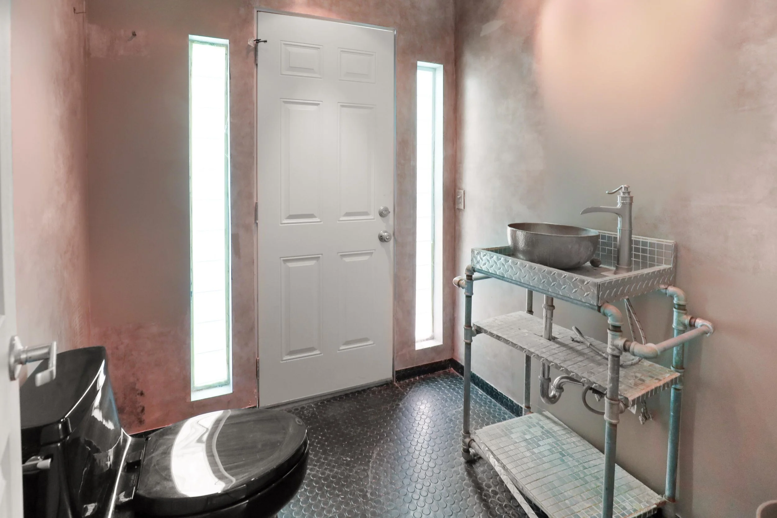 Guest bath 1.jpg