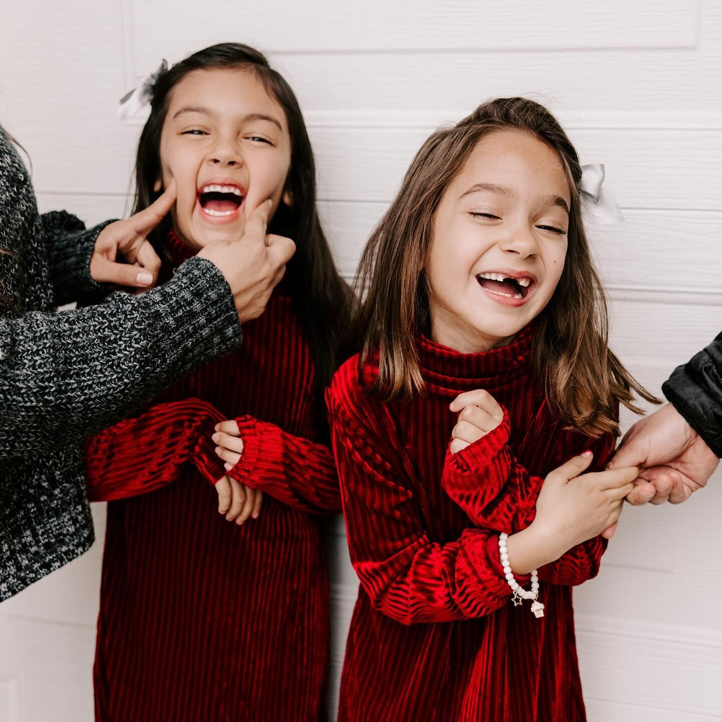 My baby cousins with all the pre Santa photo vibes! Their little selves just SHINE and I&rsquo;m here for every second for it!