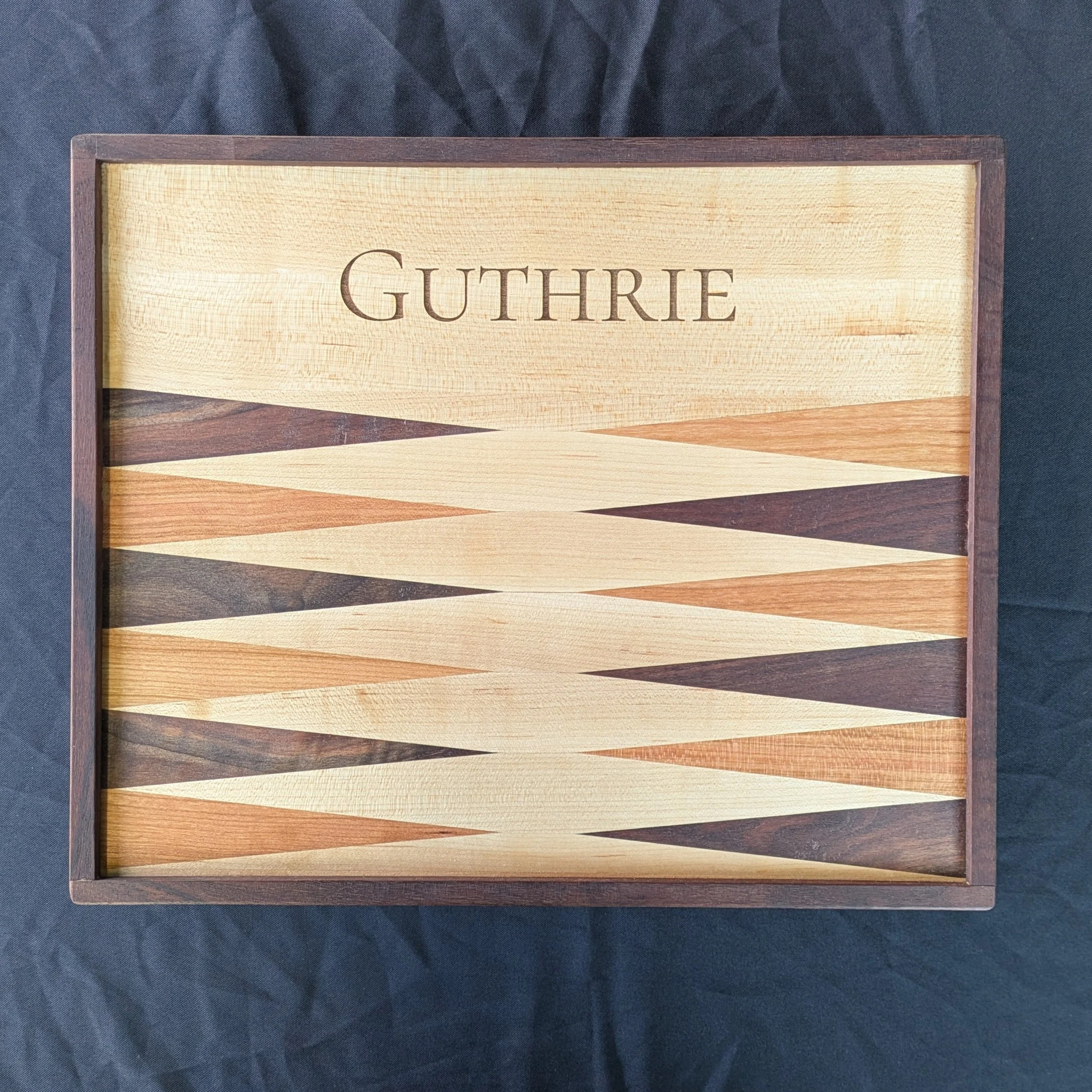 backgammon board closed.jpg