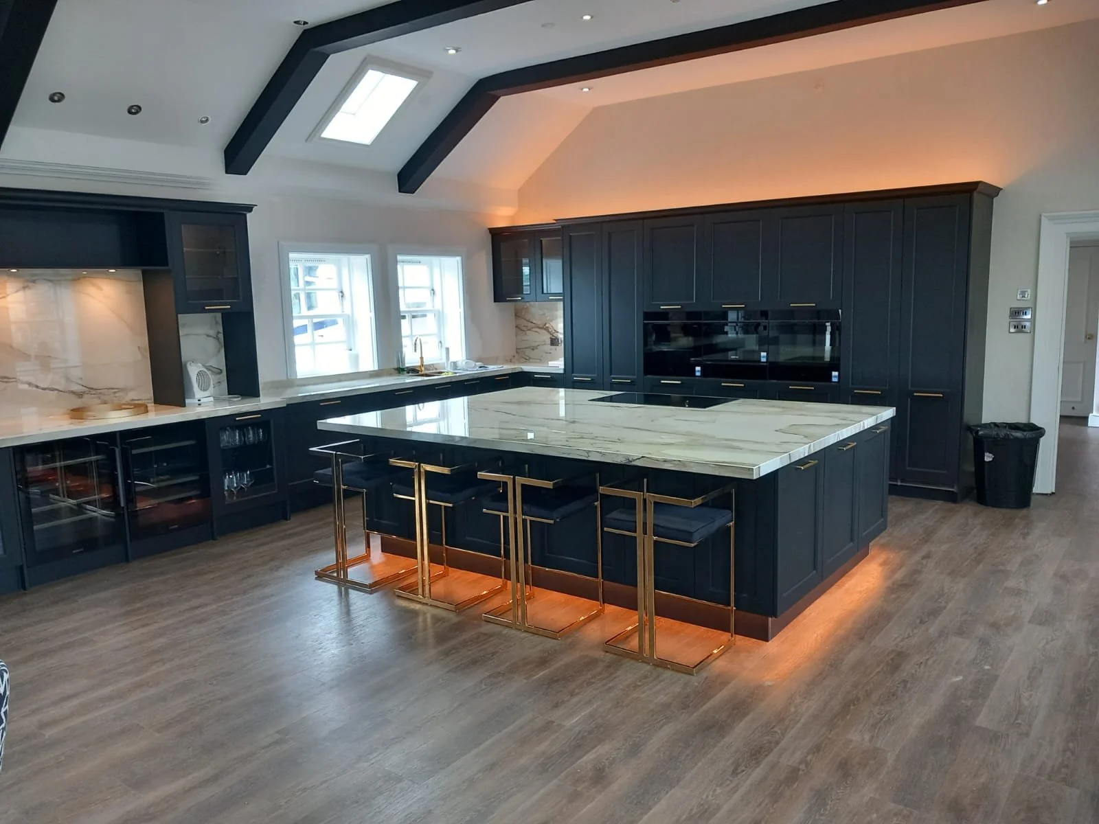 Black painted Carrick Kitchen, in Eaglesham Glasgow (2).jpg
