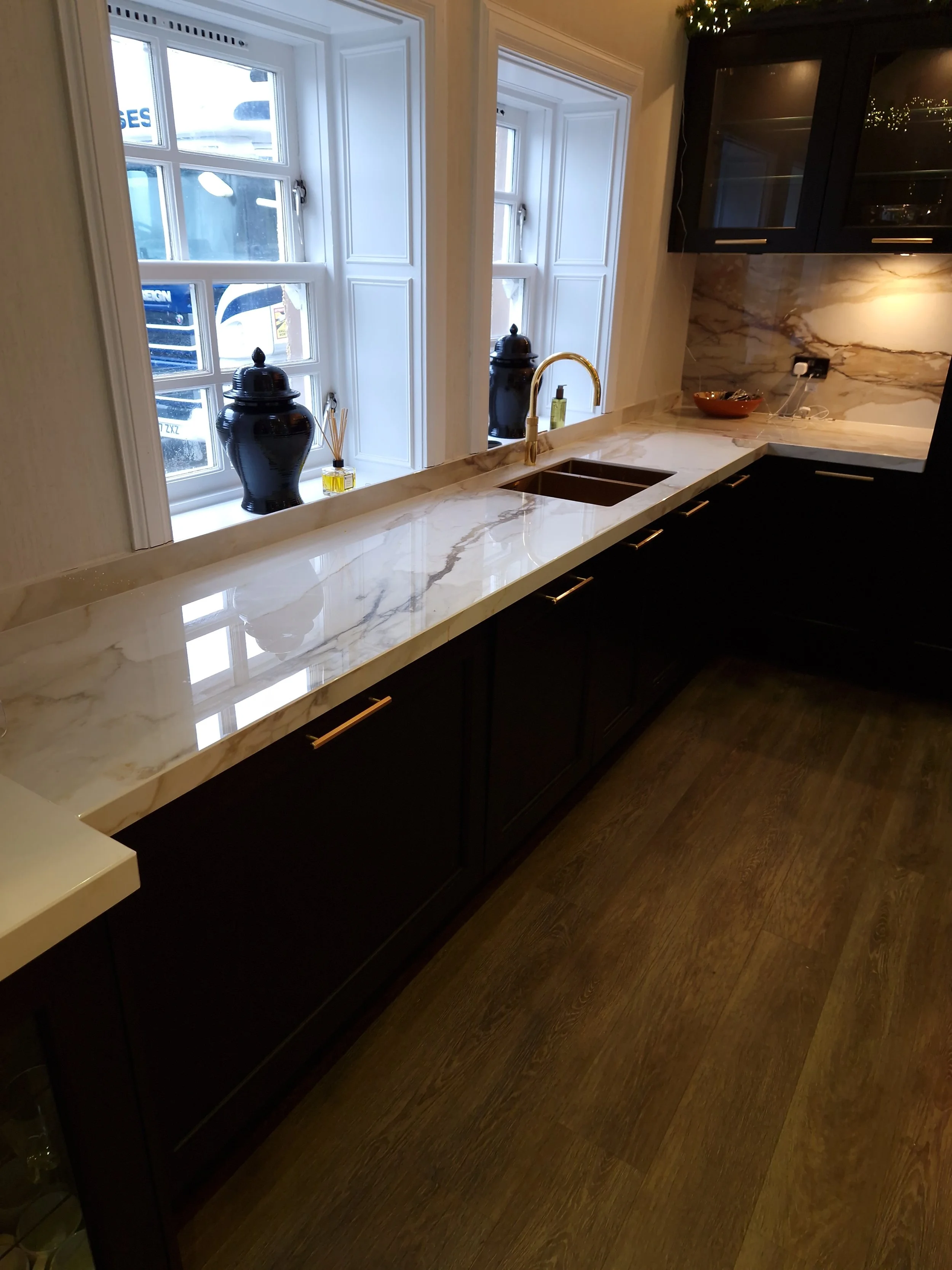 Black painted Carrick Kitchen, in Eaglesham Glasgow (18).jpg