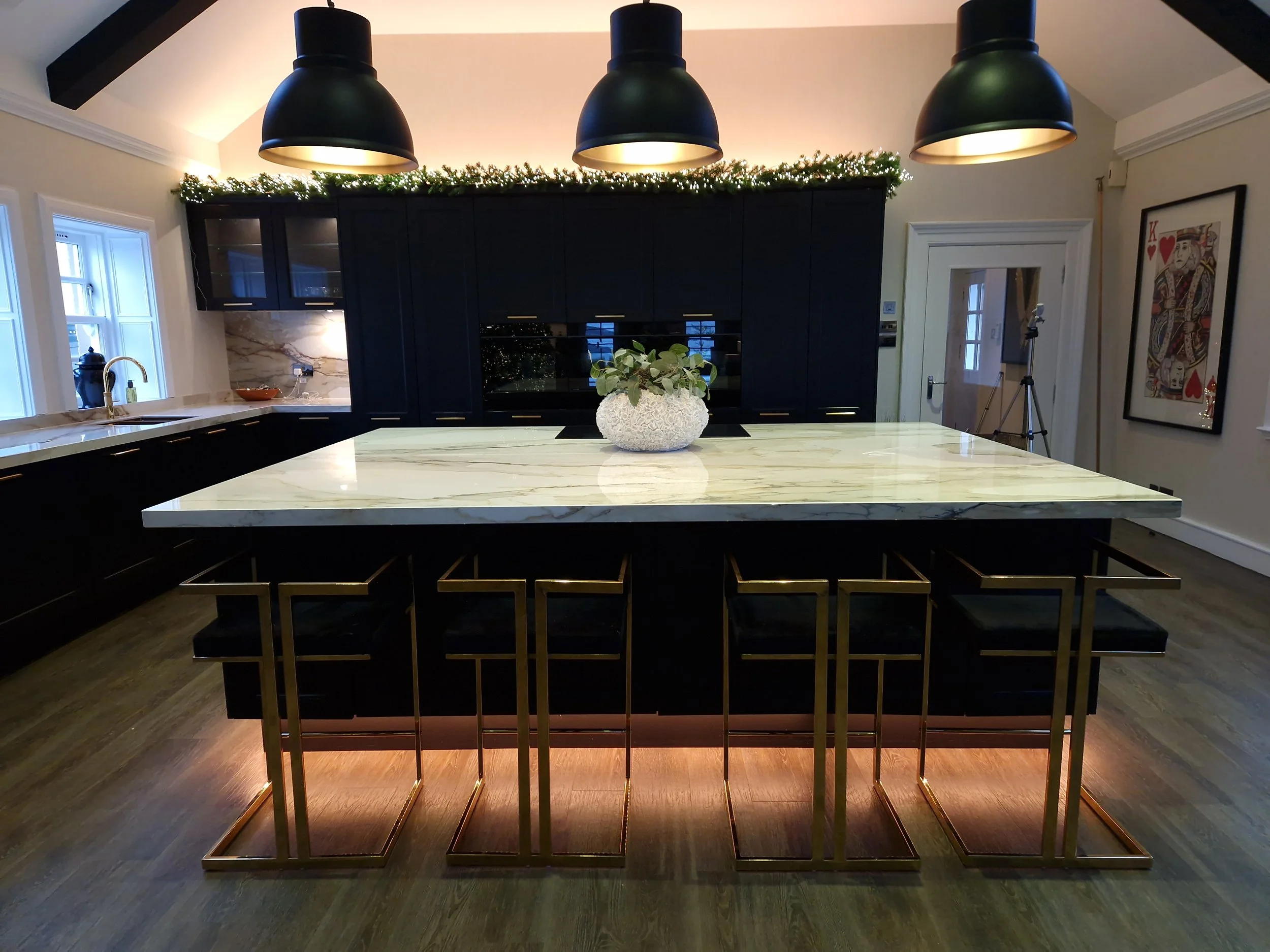 Black painted Carrick Kitchen, in Eaglesham Glasgow (17).jpg