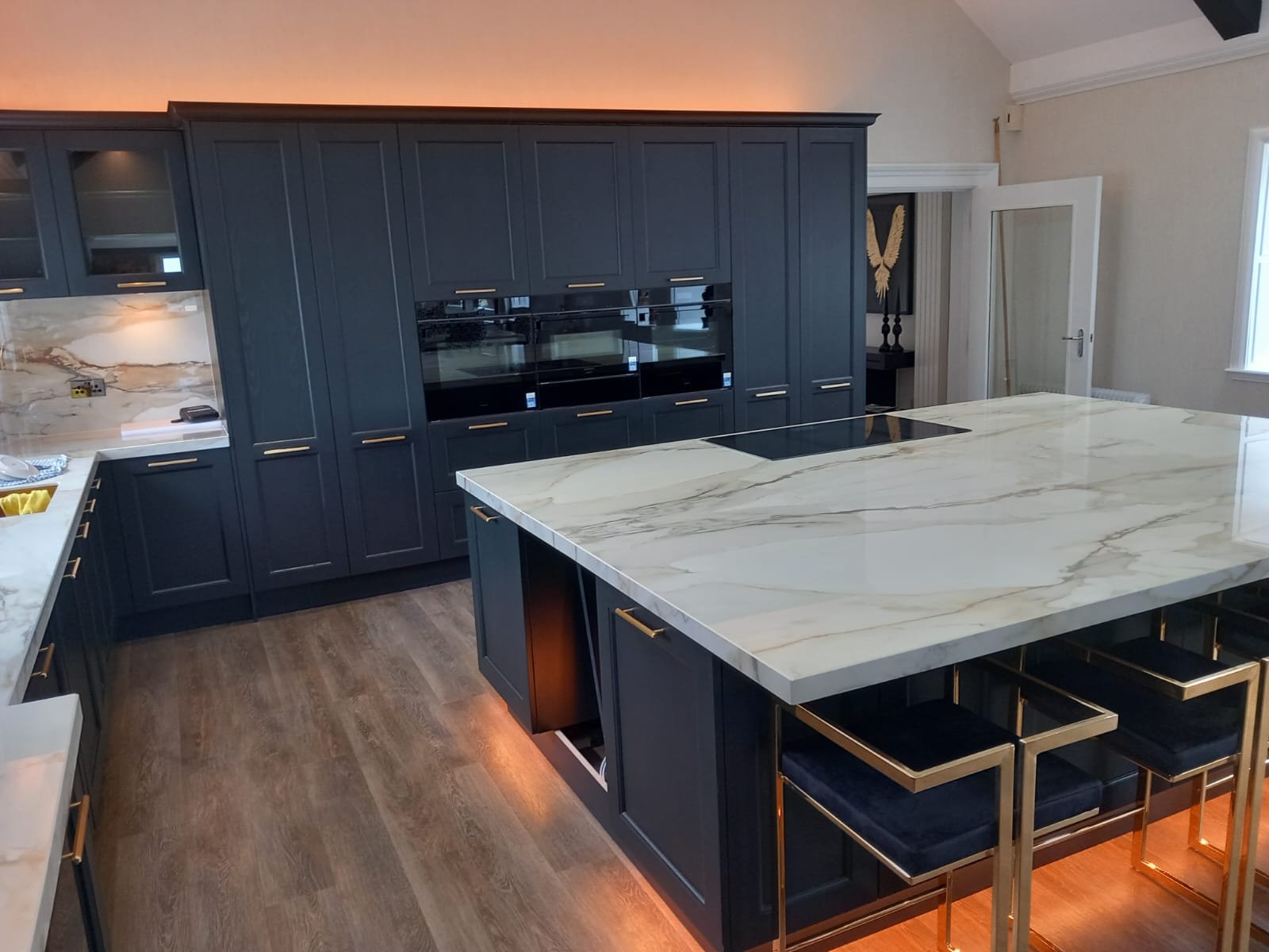 Black painted Carrick Kitchen, in Eaglesham Glasgow (3).jpg