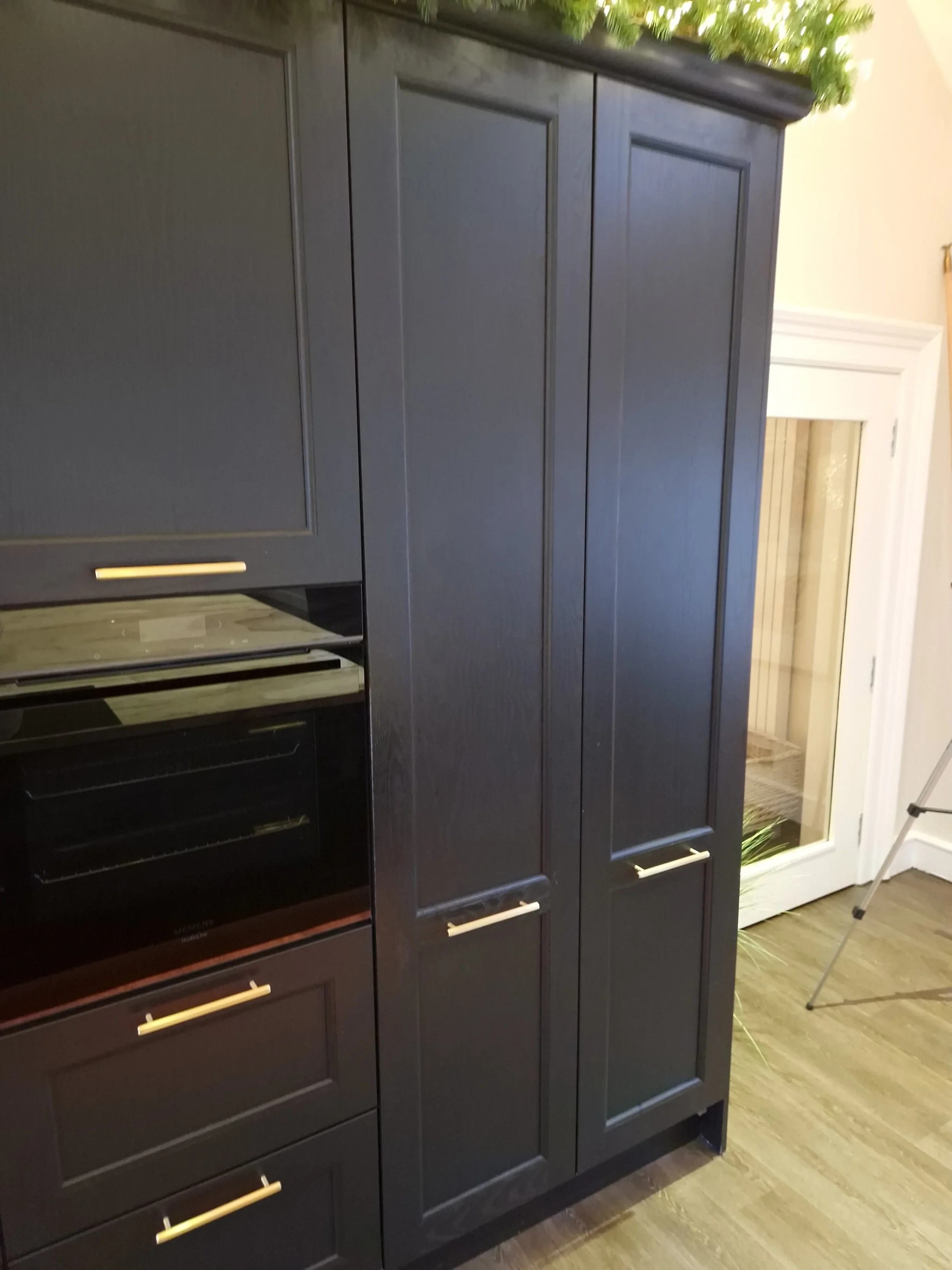 Black painted Carrick Kitchen, in Eaglesham Glasgow (23).jpg