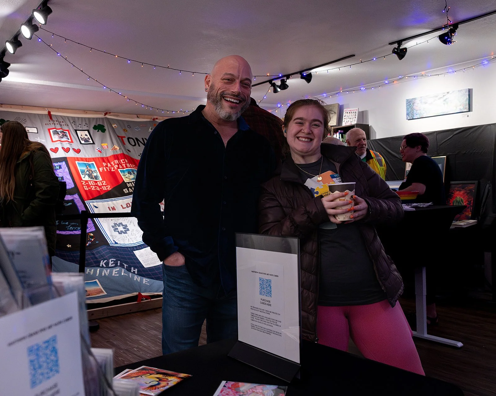 Dec25 ArtWalk (42).jpg