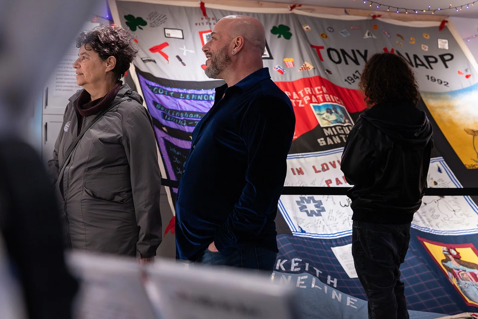 Dec25 ArtWalk (60).jpg