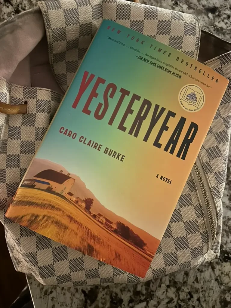Tradwives, Girlbosses, and Yesteryear | Book Review