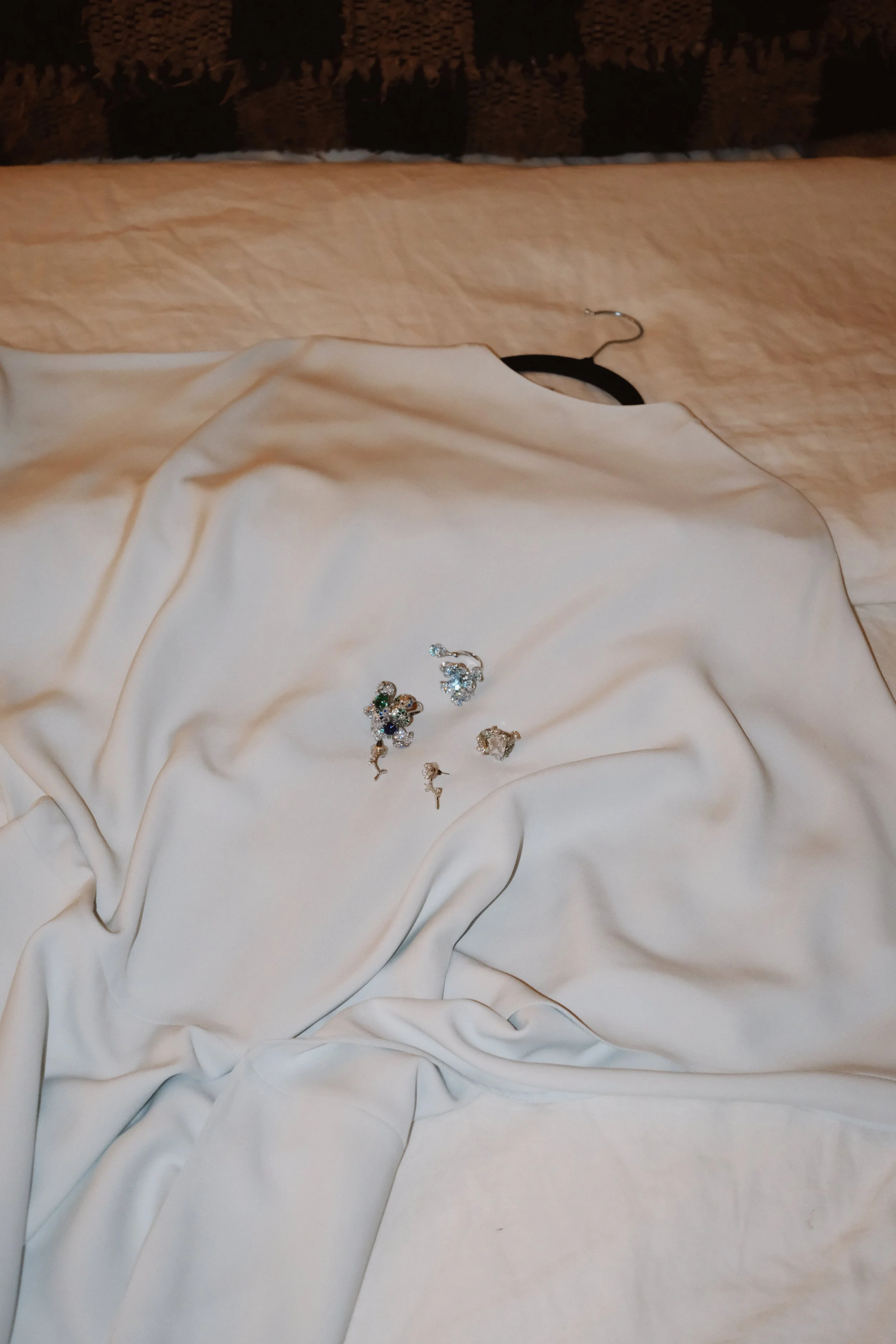 olivia_holt_instyle_grwm_images_edited_023.jpg