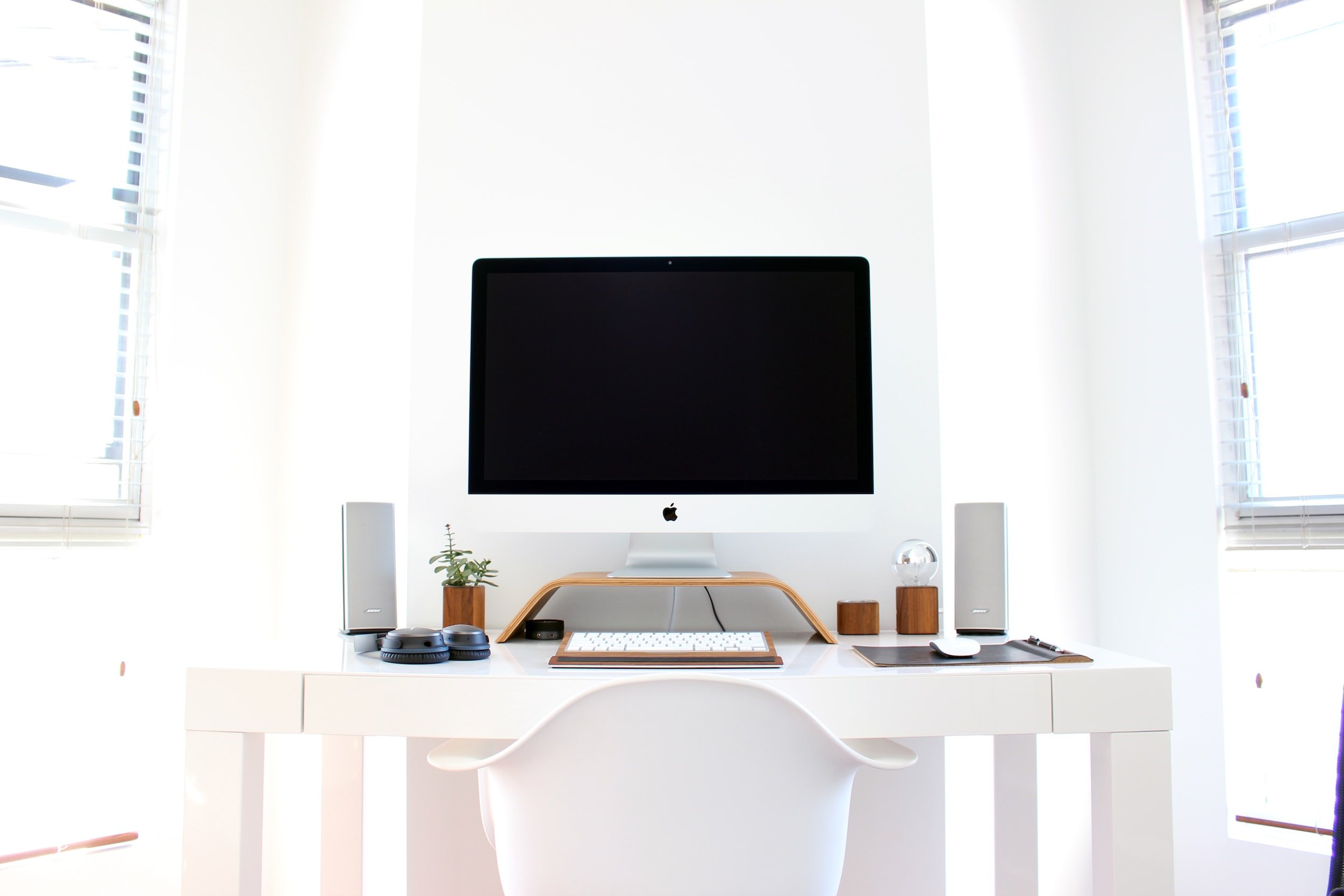 Decluttering Versus Minimalism