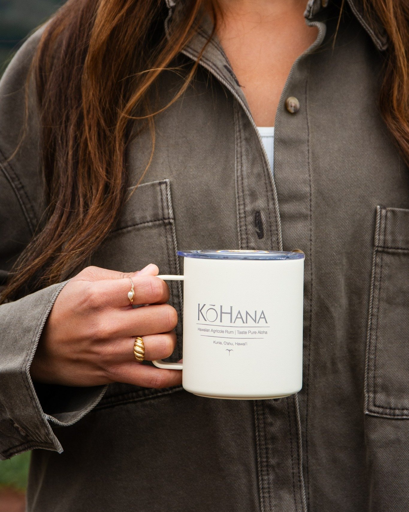 Introducing the newest addition to the Kō Hana Merch lineup: our versatile insulated @miir camp cup! Whether you're sipping on your morning brew or sneaking in a little rum, this cup has got you covered. Get yours today on our website or direct from