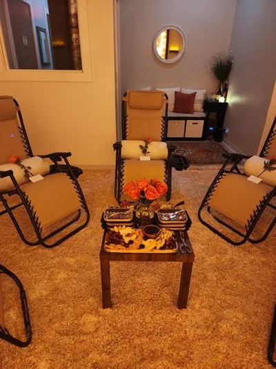 ,sound Waves Mindful Meditation, Halotherapy (dry Salt), Vibroacoustic, Sauna, & Led Therapy