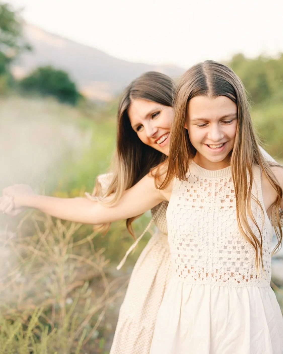 spread your wings and fly ✨ 

#losangelesfamilyphotographer #theartistryofmotherhood #thebelovedjournal #theaugustmag #motherhoodsession #losangelesphotographer