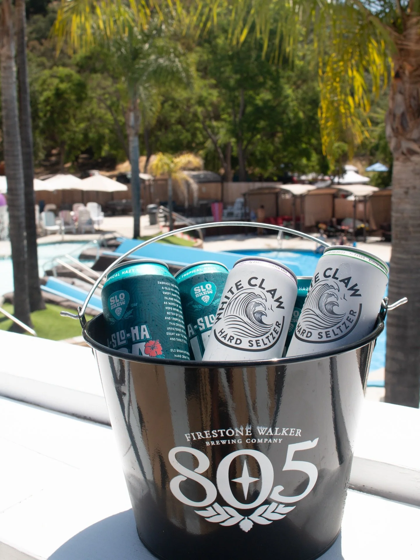 A bucket of beer has your name all over it for this Sunday Funday! 🍻