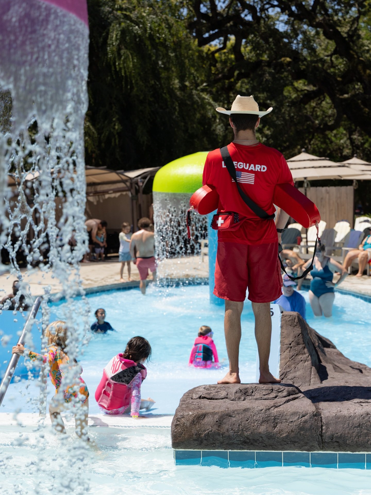 Thankful for our amazing lifeguards making sure everyone stays safe in the water!🇺🇸🩵

#lifeguard #centralcoast #mustangwaterpark #lopezlake #staffappreciation