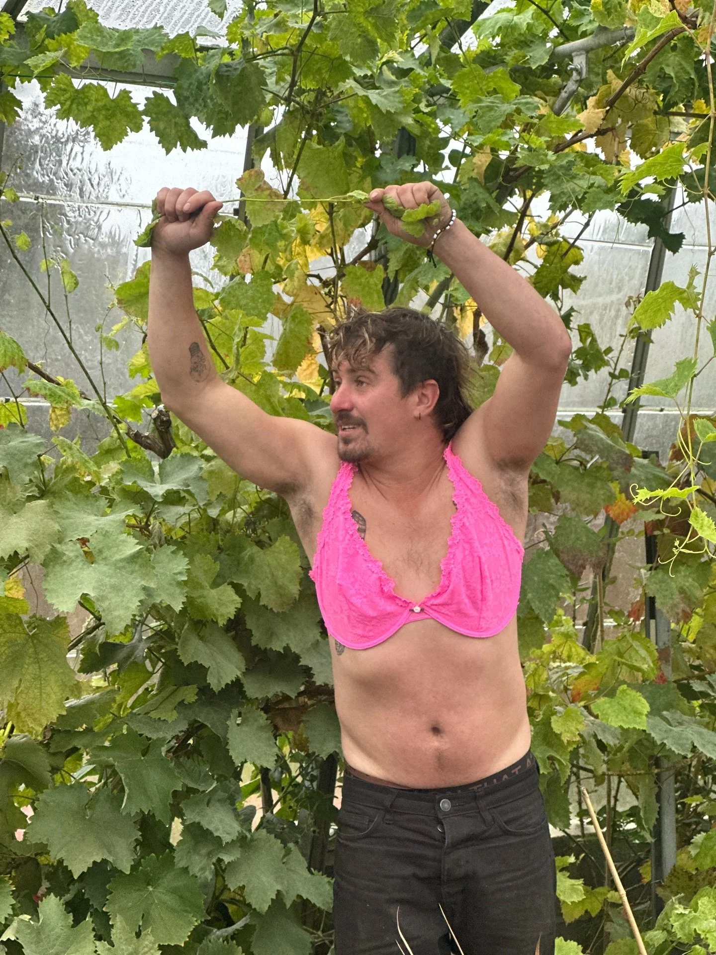 As some of you may heard we are teaming up with @davidtaylorgarages this Friday to raise funds for @breastcancernow 💕 #wearitpinkday 

There will be a selection goodies up for grabs In our Facebook auctions with all proceeds going to charity and if 