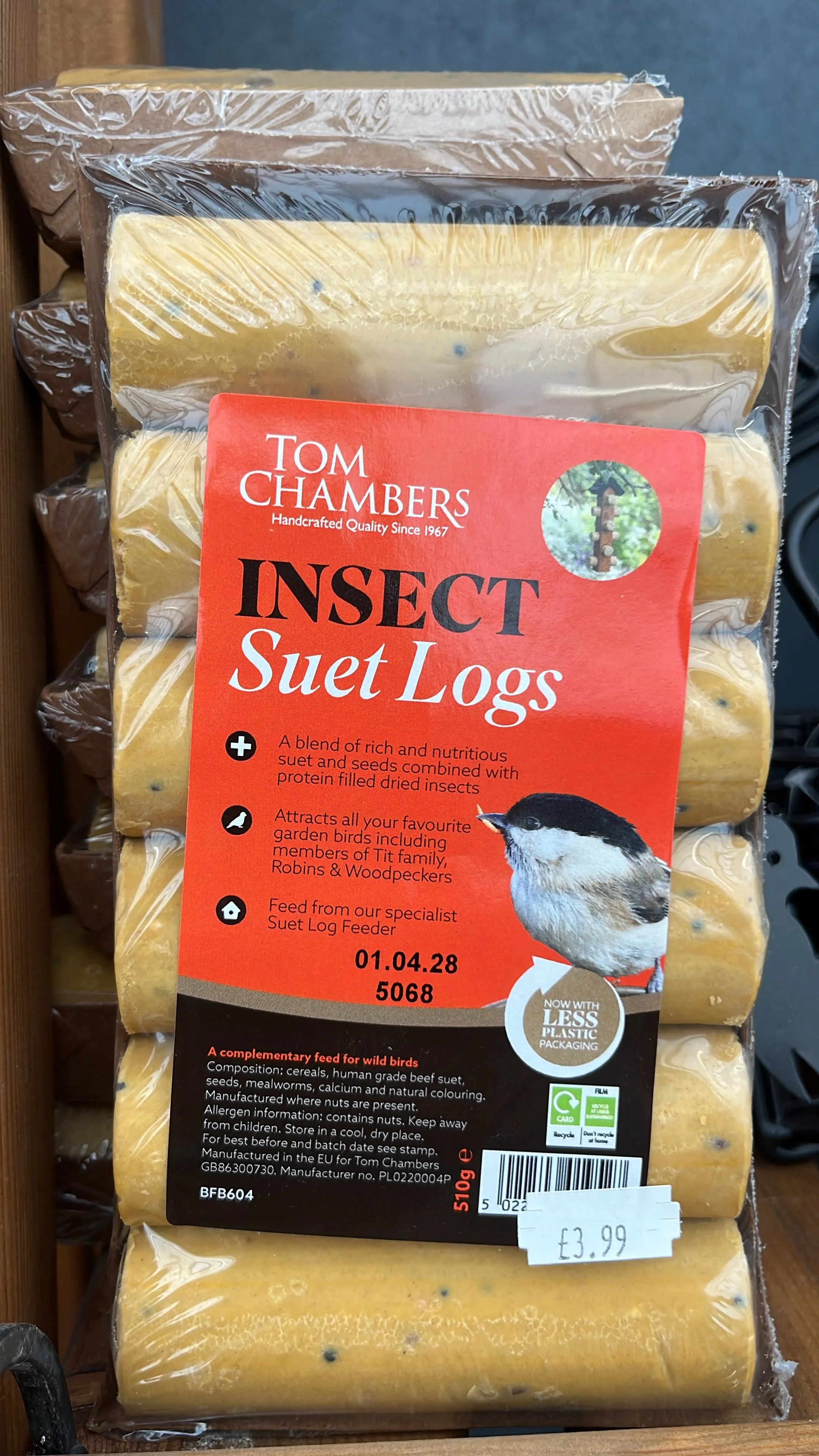 Tom Chambers Insect Suet Logs (Pack of 6)
