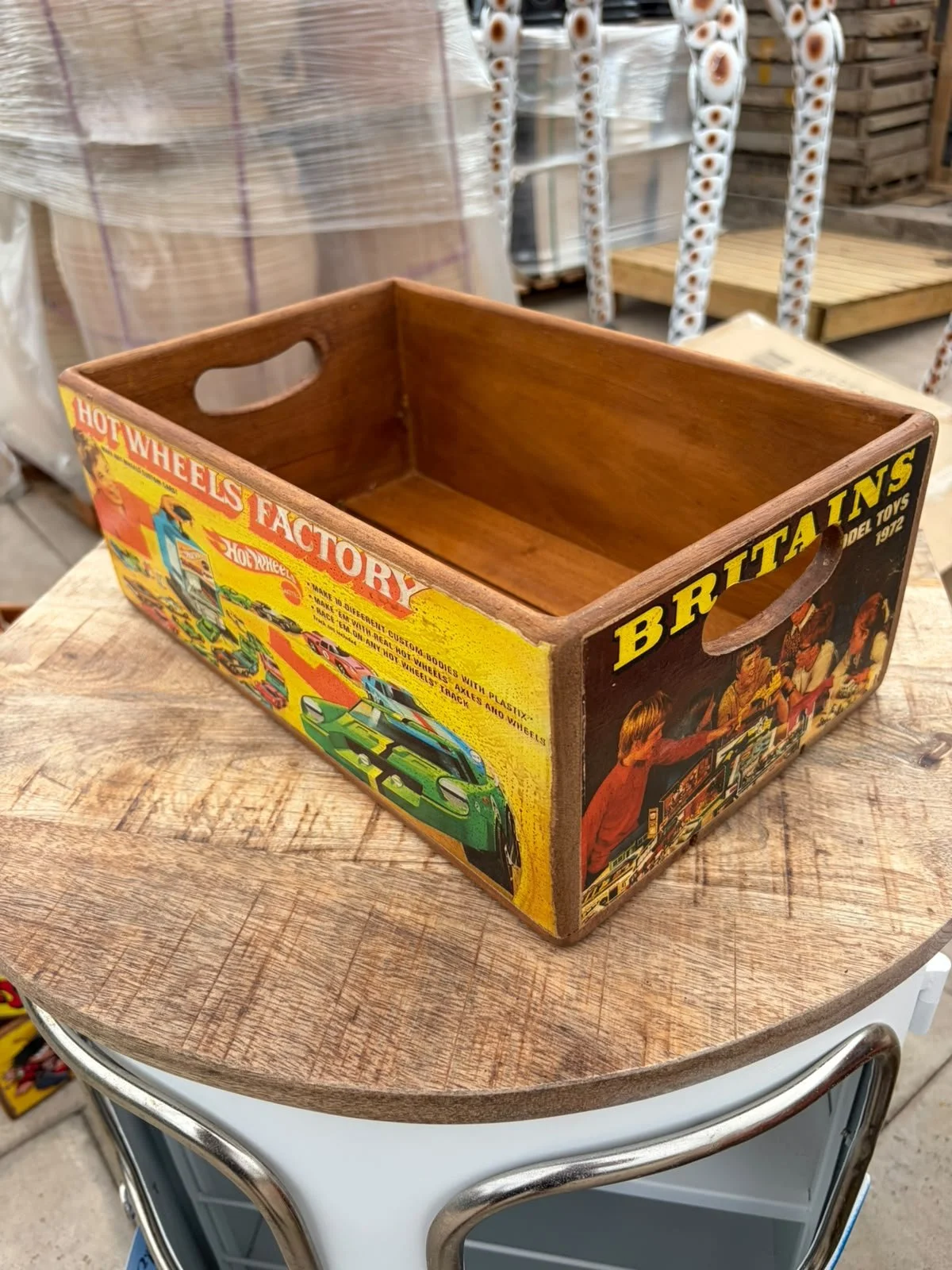 Vintage Hot Wheels Factory Shellfish Nesting Box