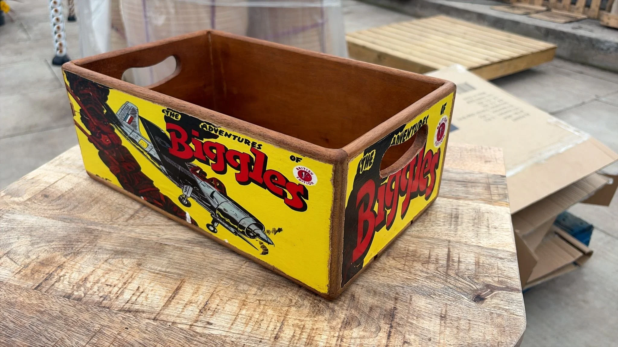 Vintage Biggles Adventure Comic Shellfish Nesting Box