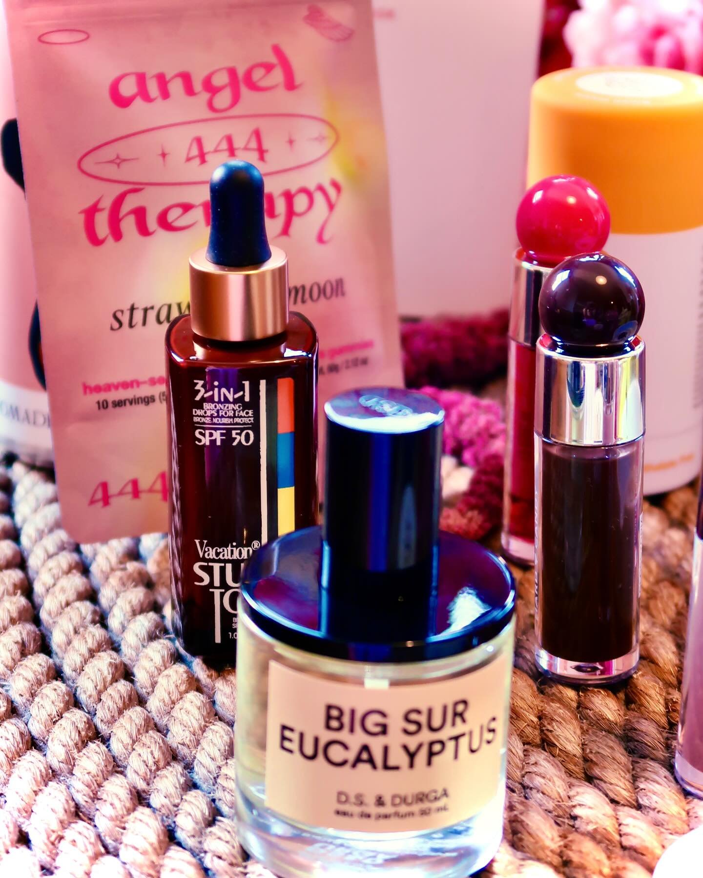 &ldquo;Marta&rsquo;s Musts&rdquo; @airmilkshake @marta NYFW 2024 Gifting Suite @angeltherapy @vacationinc @dsanddurga @hardcandylife photographed by @lola.draper on a Canon G7 Mark ii #productphotography #photographer #giftingsuite #hardcandylipgloss