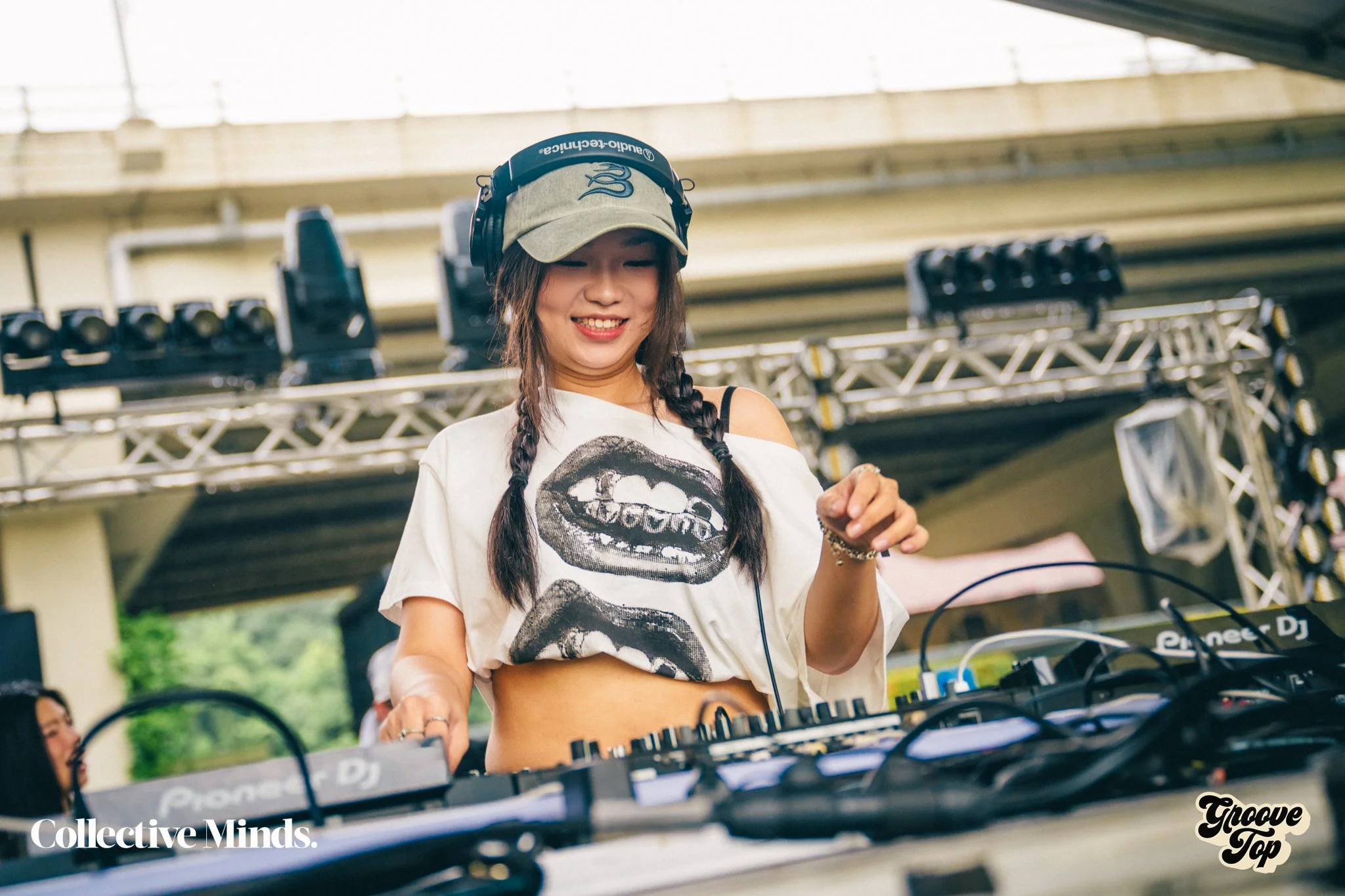 Groovetop160526watermarked_MoonriseStudio_DB8_9551.jpg