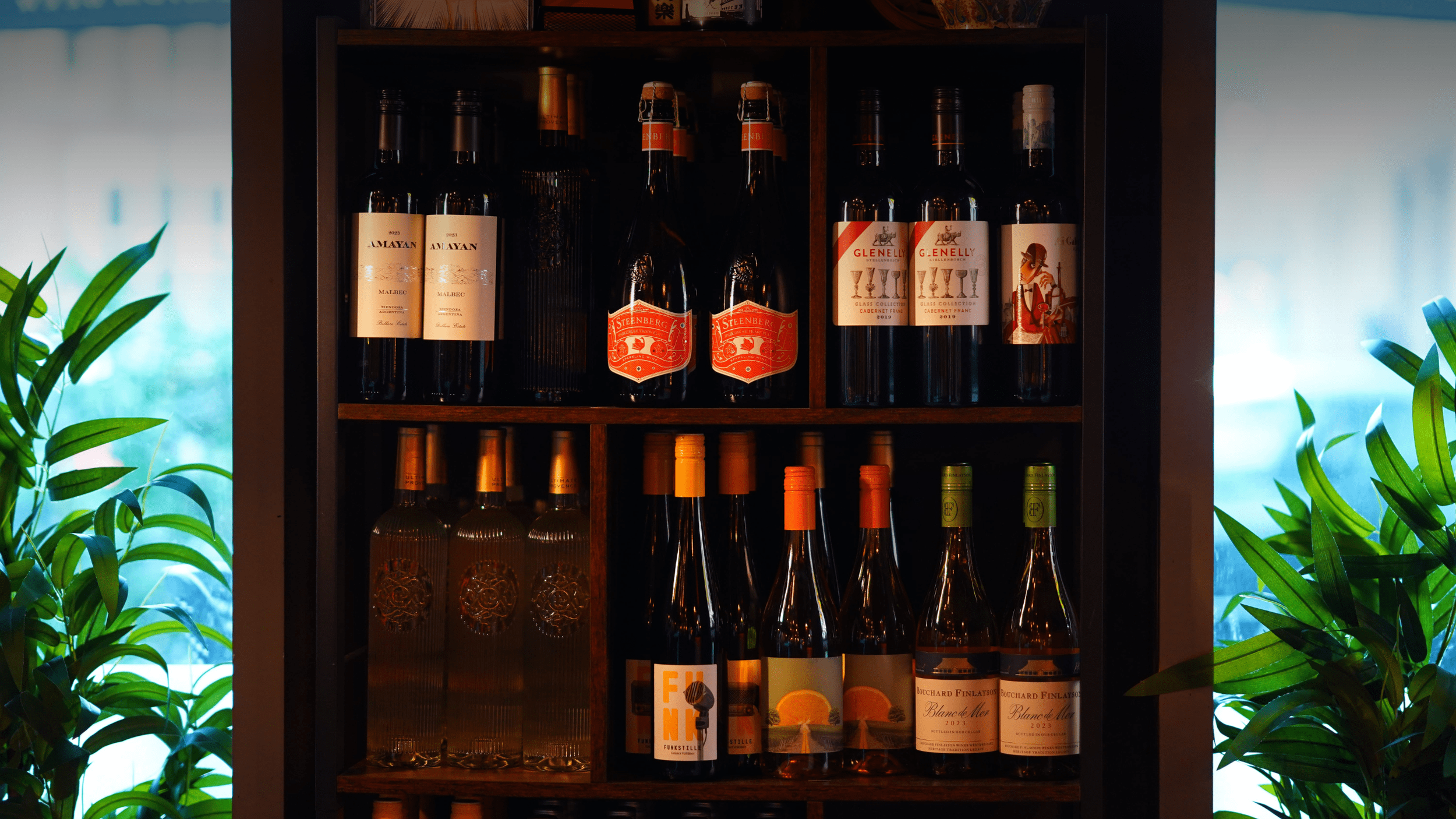 bars in spitalfields - yuu kitchen - commercial street - liverpool street