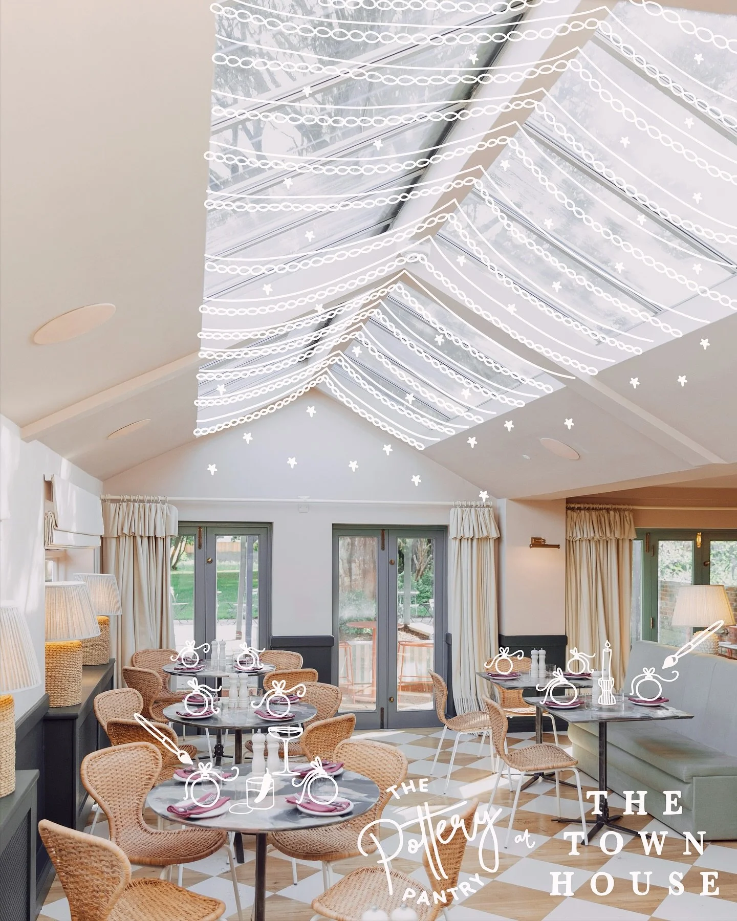 This might just be our favourite festive tradition 🍸

@thepotterypantry are back for Paint Your Own Baubles 🤍

Wednesday 3rd December, painting starts from 7pm 🎀

&pound;35 per person, which includes your bauble to paint &amp; a delicious pizza 🐩