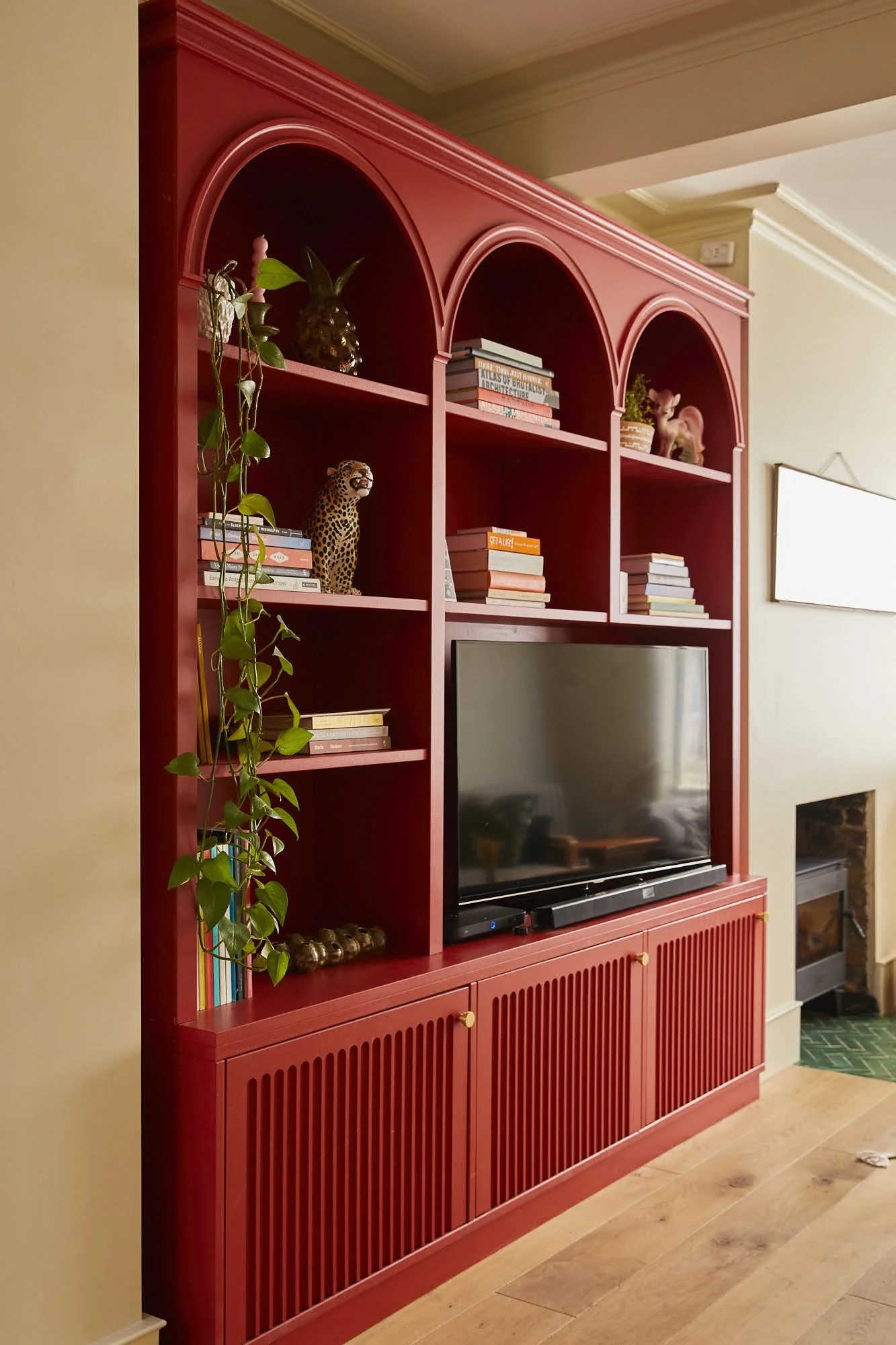 yukon_red_shelves.jpg