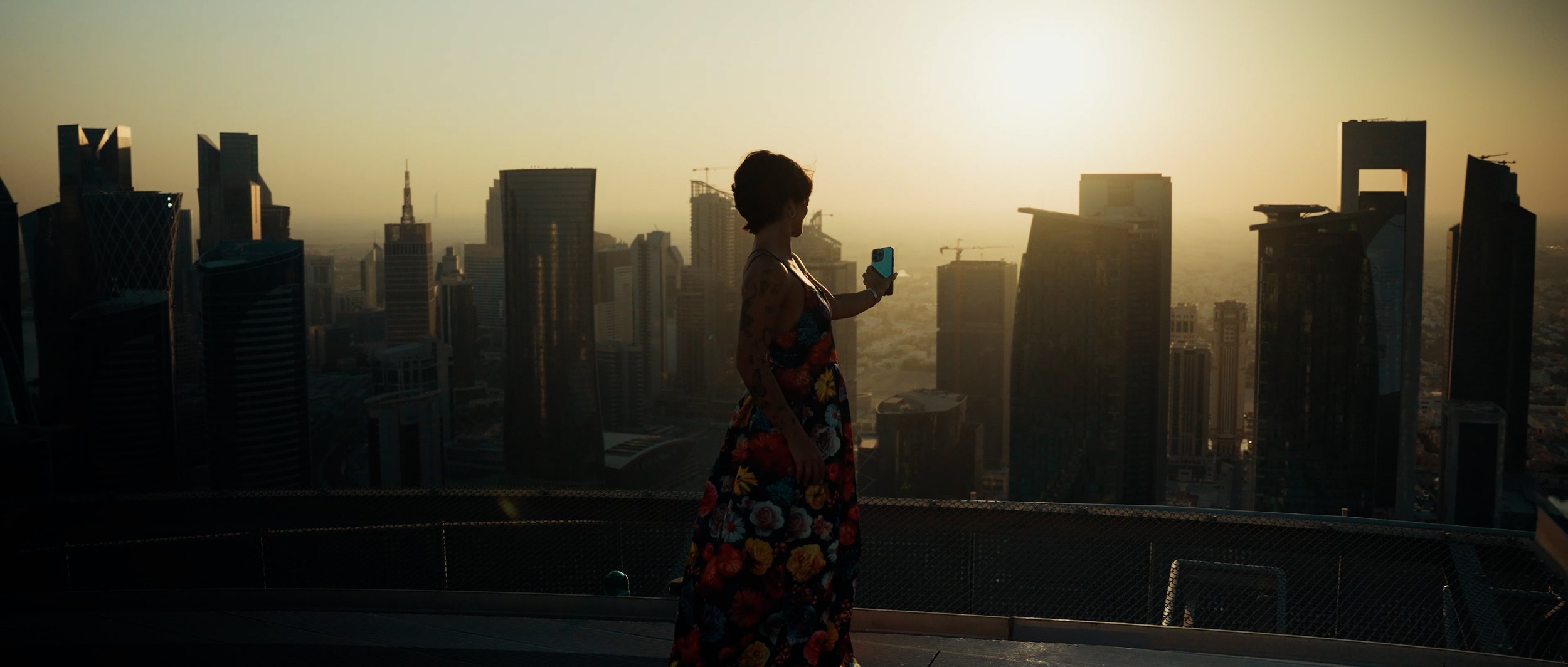 Screengrabs long.00_07_57_23.Still071.jpg