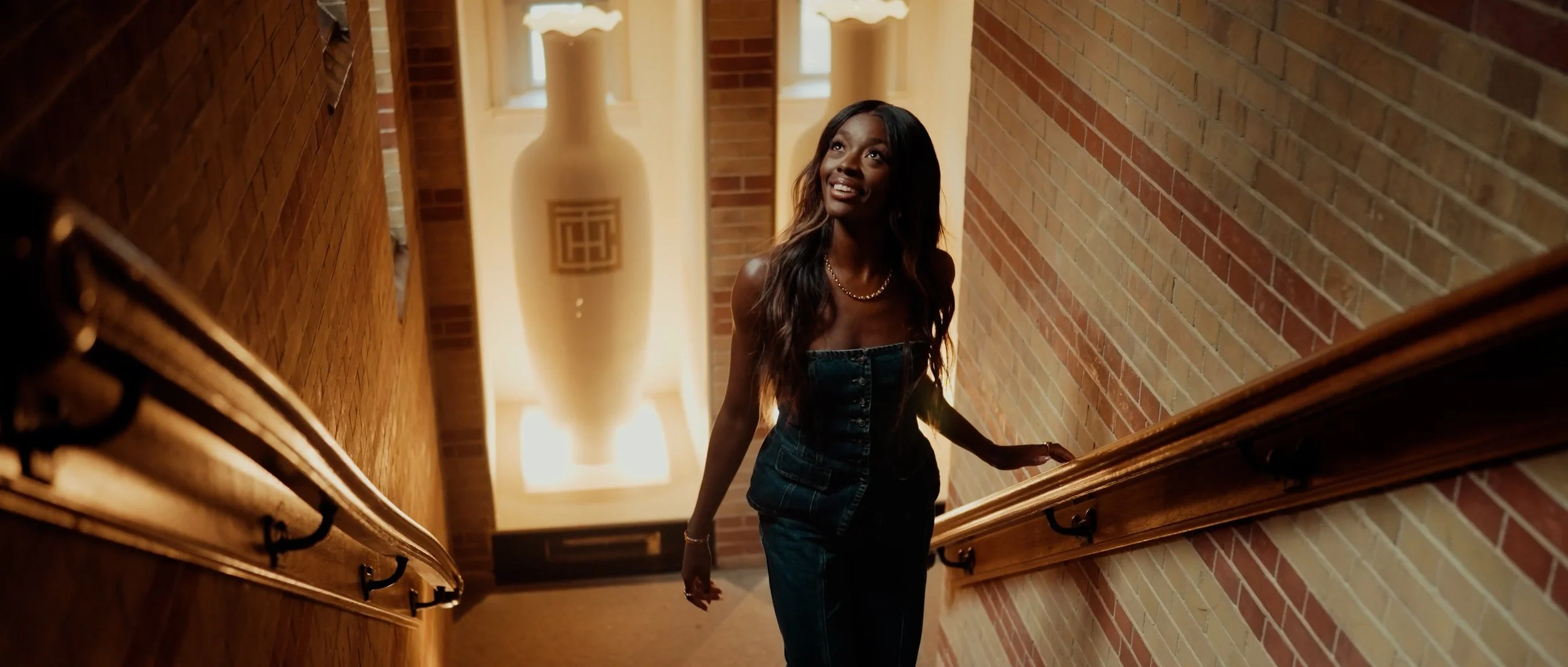 Screengrabs long.00_03_04_09.Still037.jpg