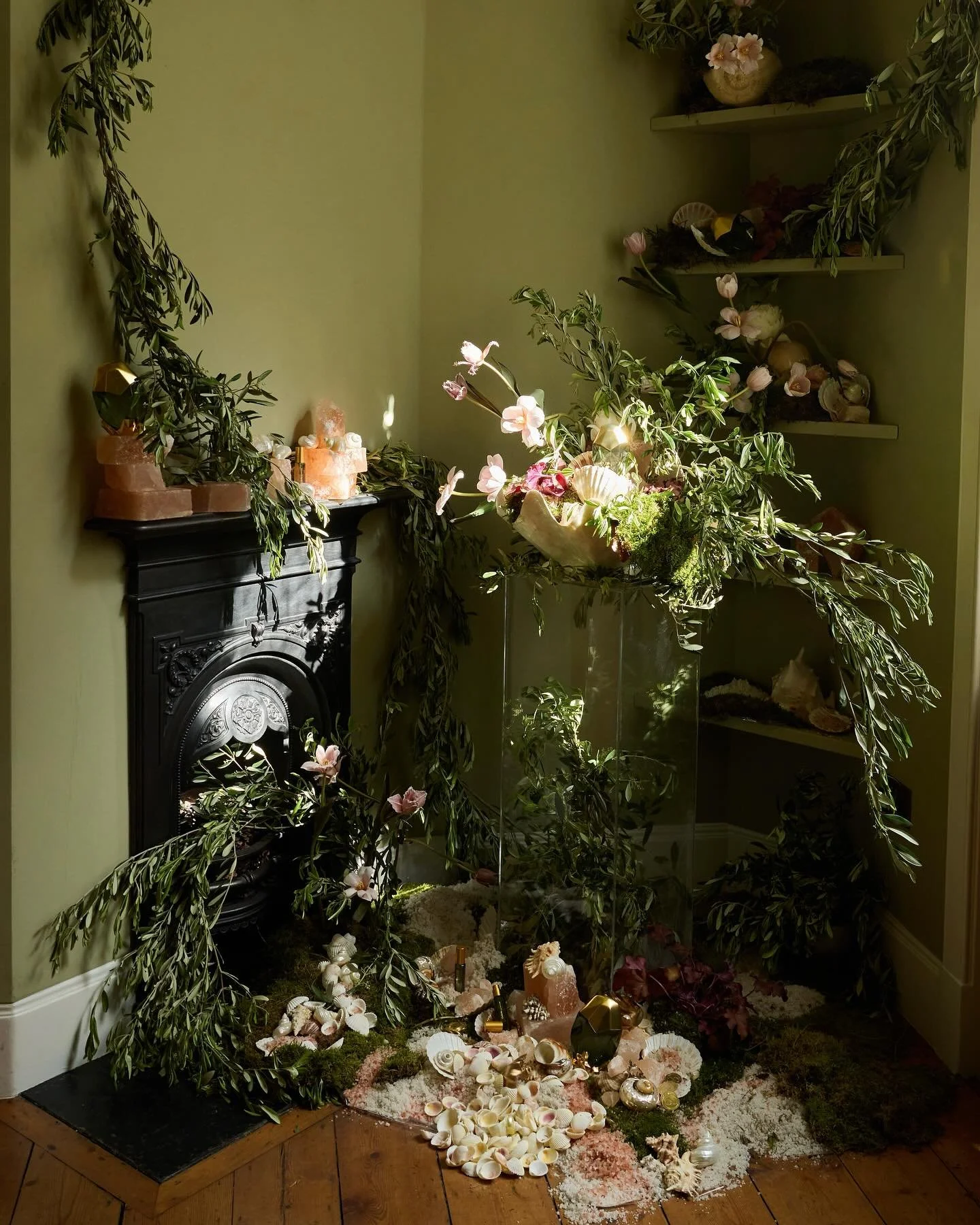 We had so much fun with the creative for the @bellahadid @orebella fragrance pop up. We created four distinctive scent zones, for each of Orebella&rsquo;s immersive fragrances, inspired by natures healing benefits to enhance both the skin and the sou