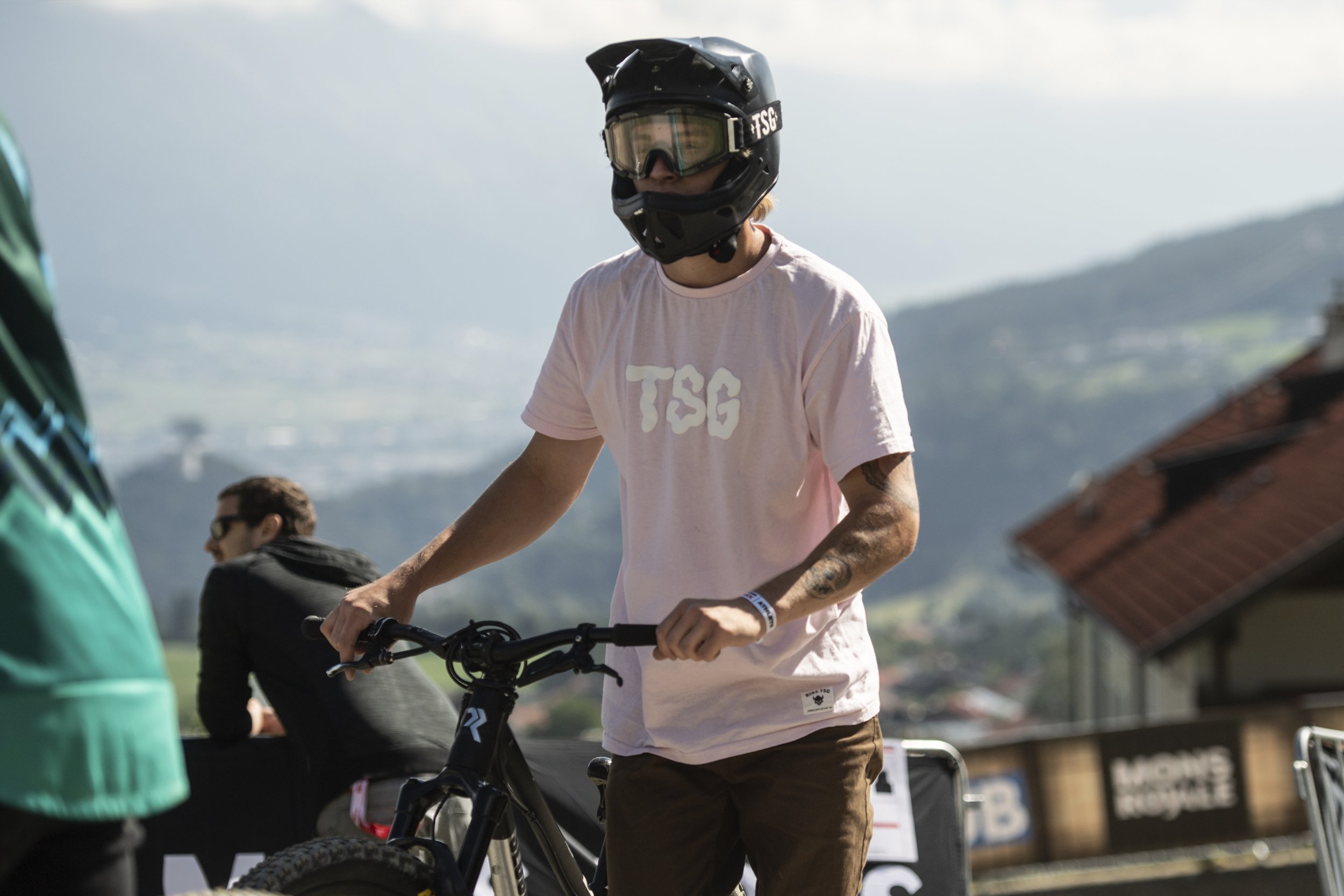 tsg-apparel-07.jpg