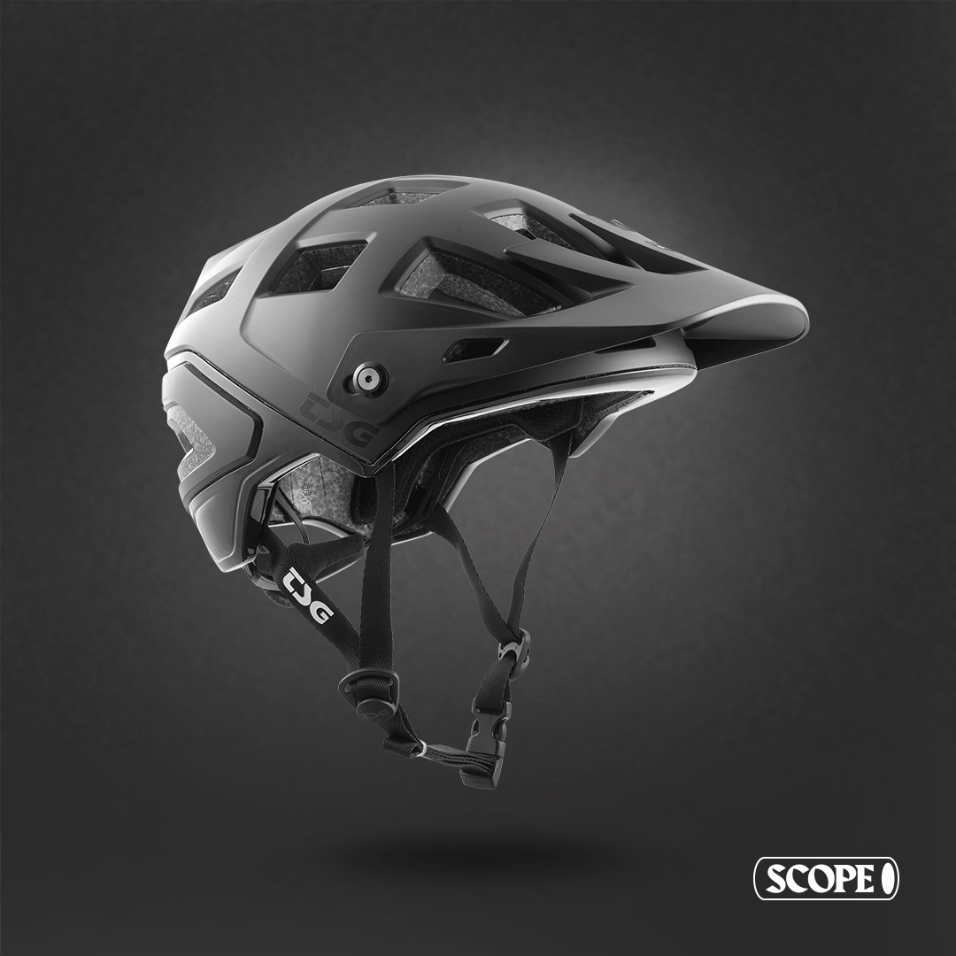 Scope helmet visor features