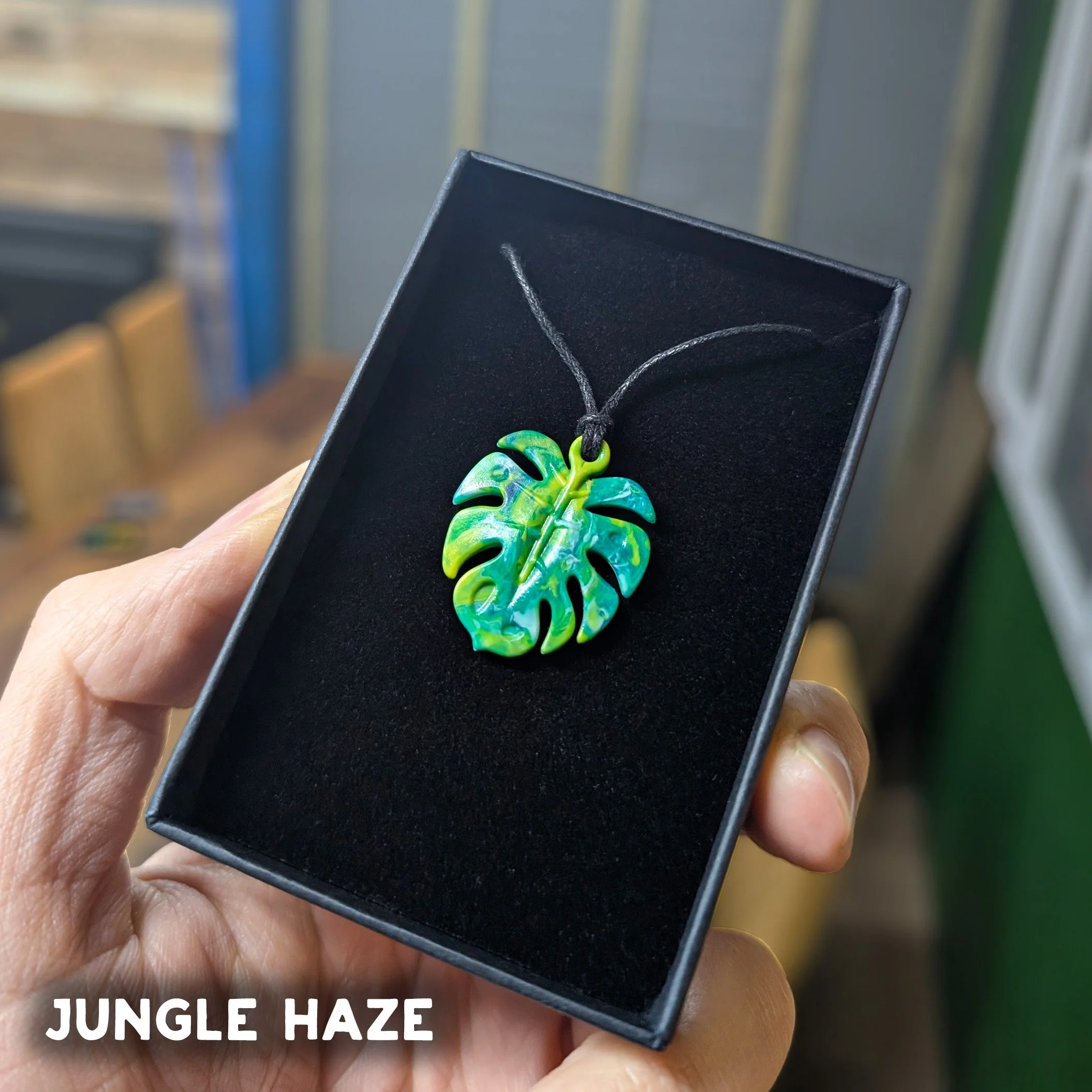 Monstera Jungle with name 19-03-26.jpg