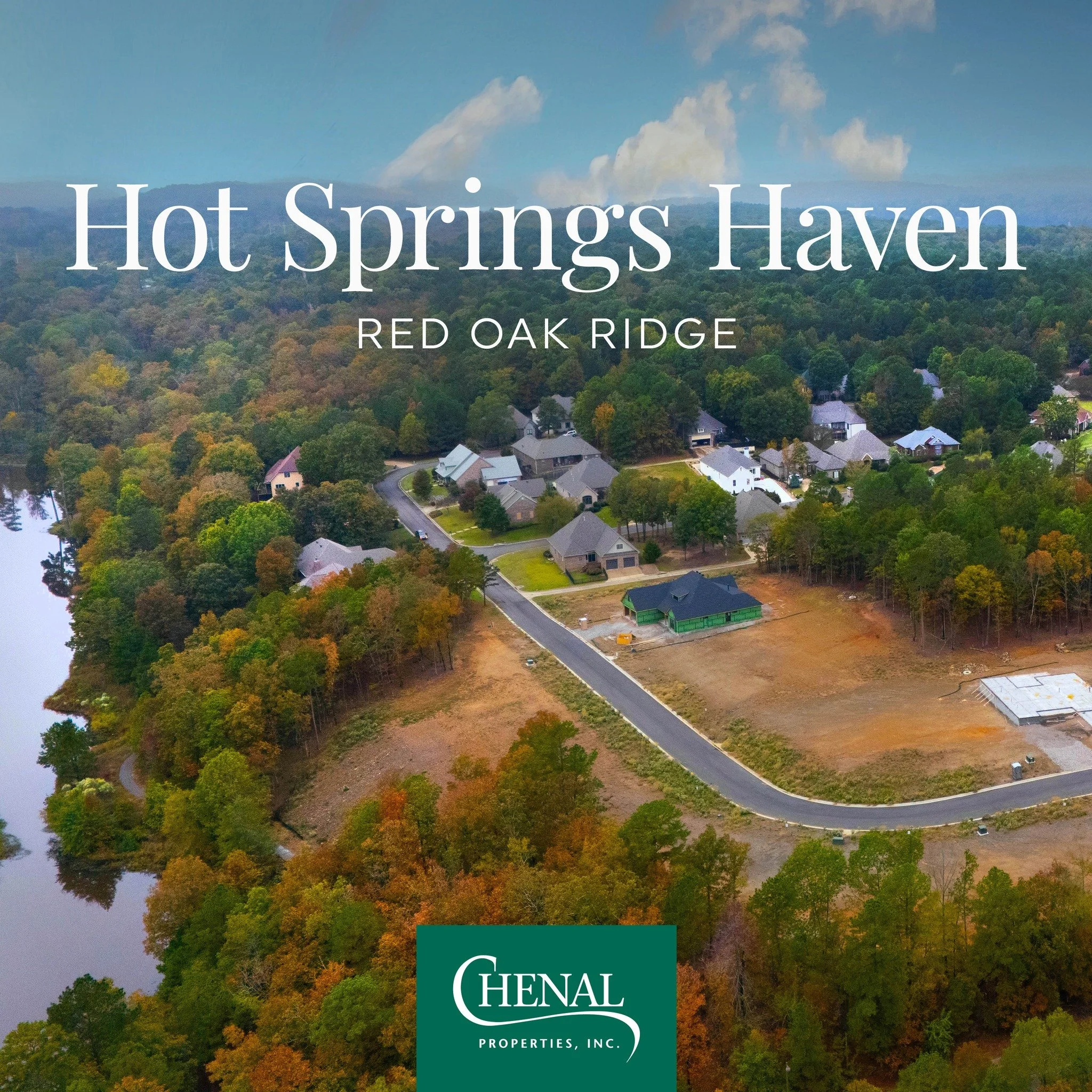 If fall foliage, outdoor treks and year-round scenery are your love language, this community is calling! Red Oak Ridge features three neighborhoods set in 800 acres of natural beauty, all designed around life on the water and on the trail. Serene wal