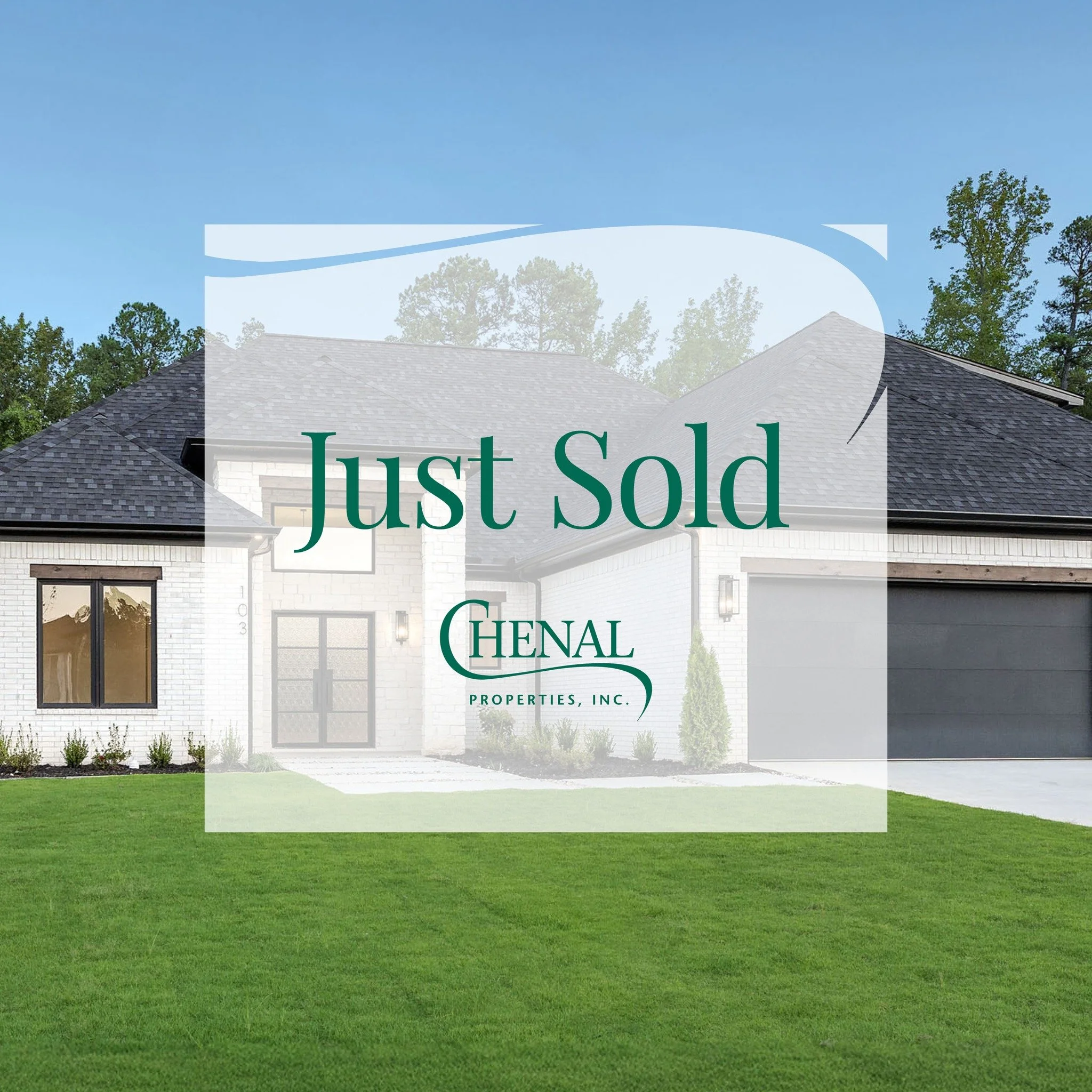 Happy buyers! Ready to make YOUR move in 2026? Reach out today to see what's available to build or buy in Chenal's favorite neighborhoods.