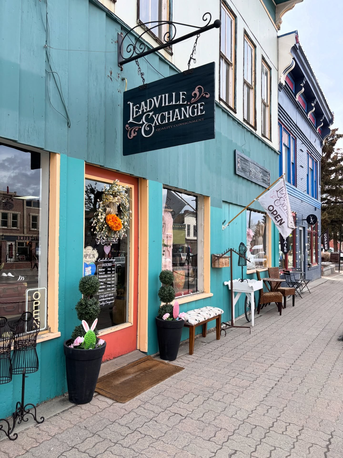 Our 2nd Annual Golden Egg Hunt is back! 🐣✨

We will hide a single golden egg somewhere in the store&hellip; and if you find it, you&rsquo;ll win a $150 gift card 💛

Here&rsquo;s how to play:
&bull; Shop in-store on Easter Sunday
&bull; Follow us on