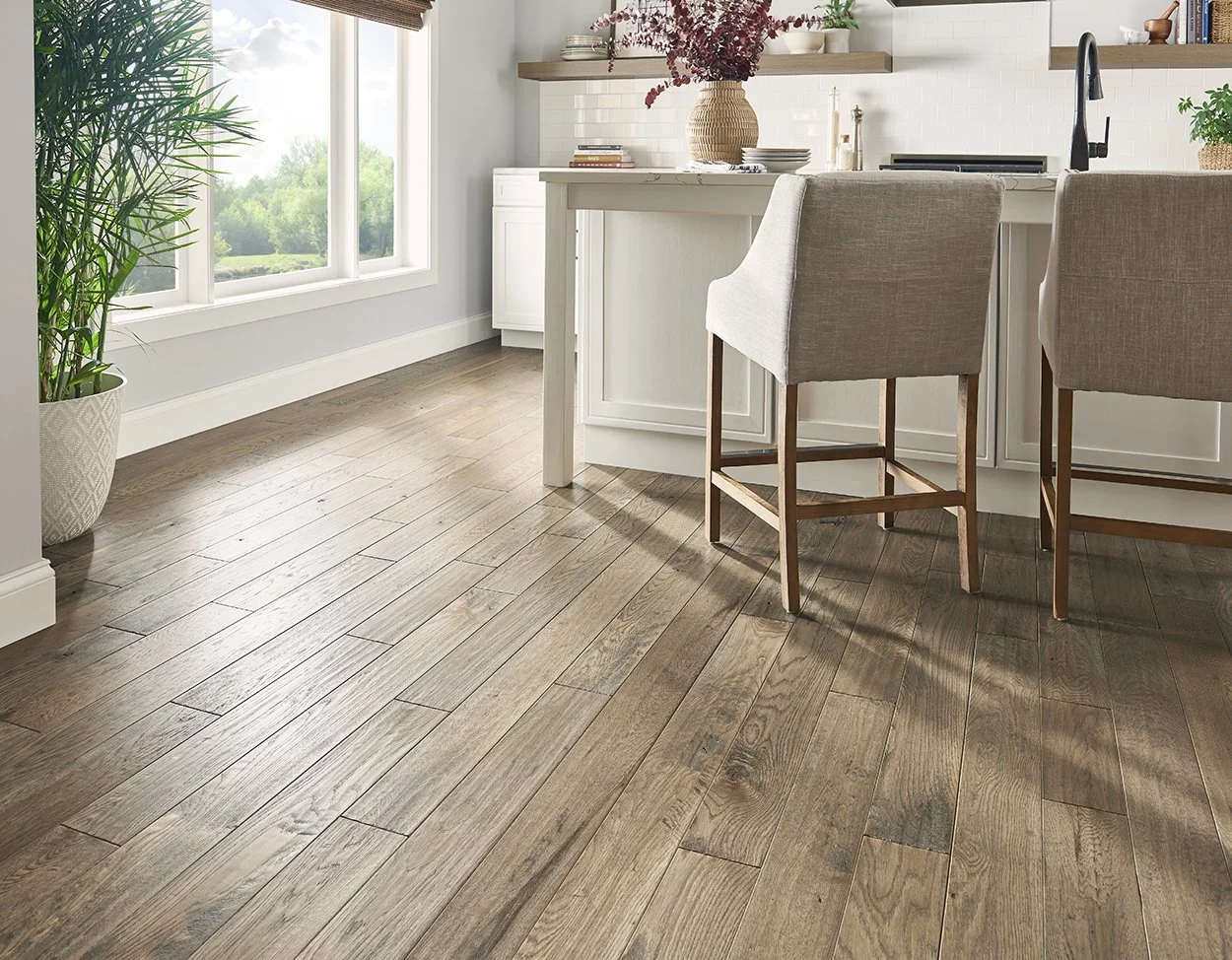 Chatelaine White Oak Weathered Stone plank with distinctive grain