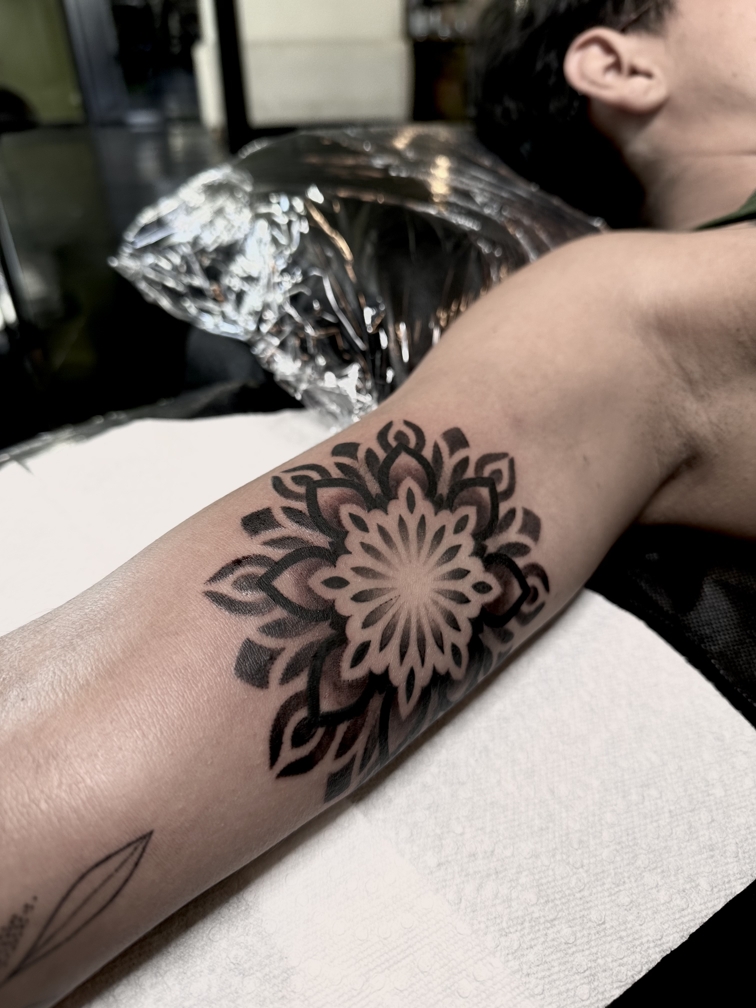 Mandala , upper,arm · 1 sessions · [blackgrey] [Handsized]