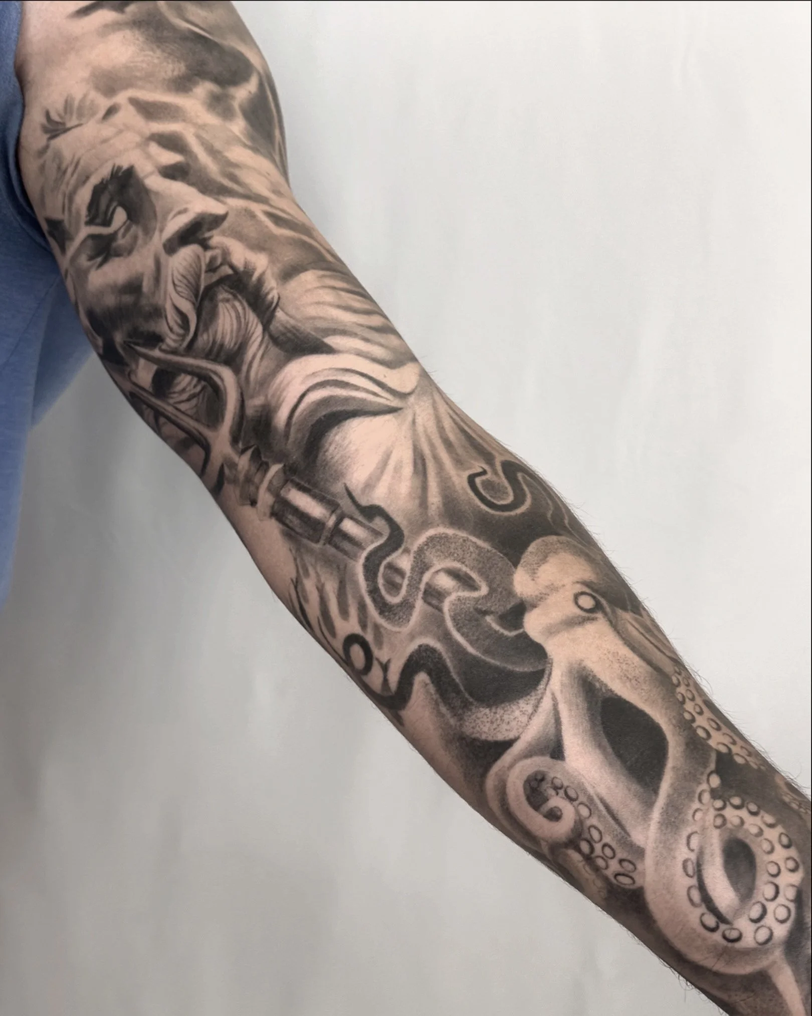 Mythology and oceanic , full upper sleeve arm · 6 sessions · [blackgrey] [Large] [healed]