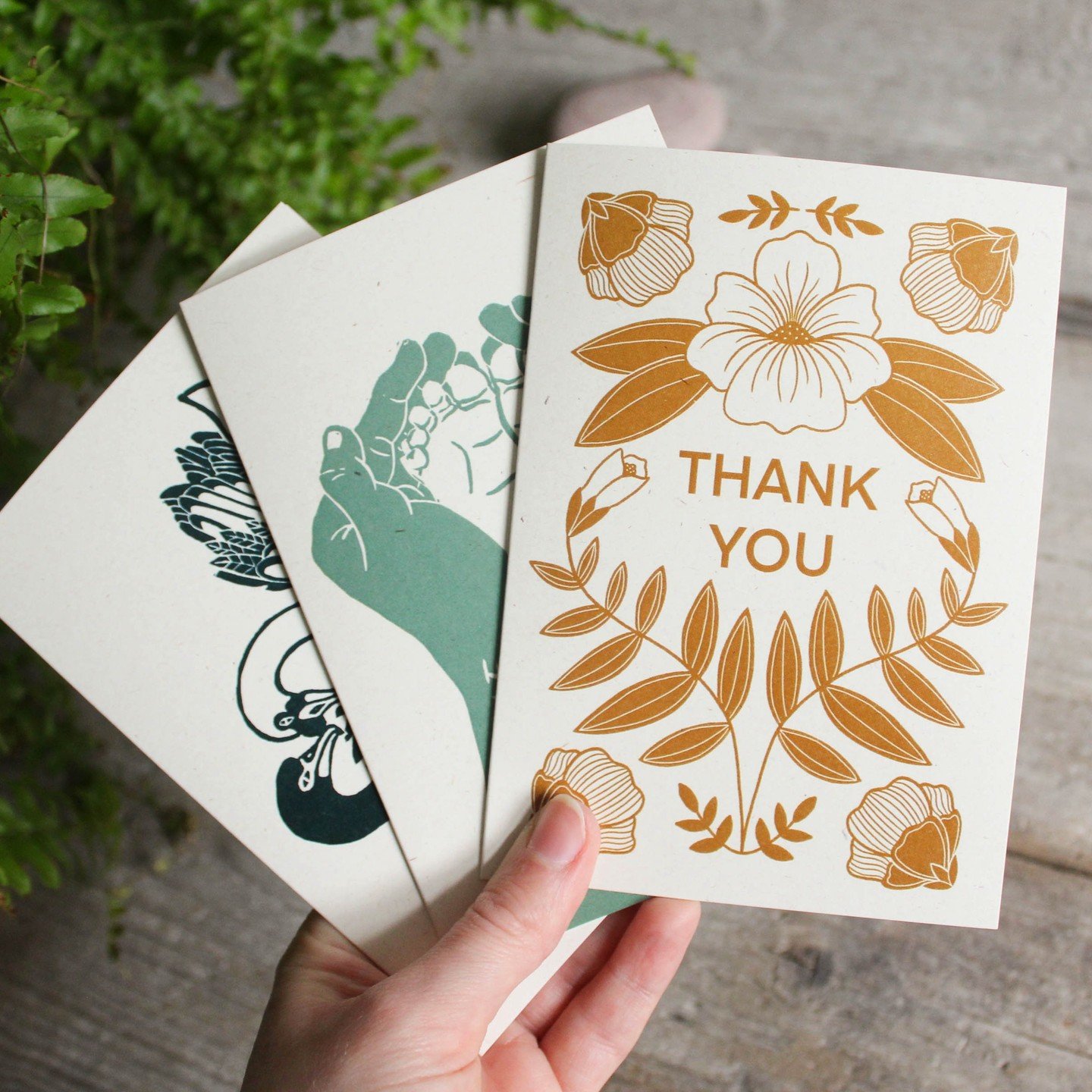 I decided to take the design from my happy birthday card and make a wee thank you card out of it too. 
.
.
.
.
.
#irishhandmade #irishmade #greetingcards #cardmaking #zerowastecards #thankyoucards #thankyoucarddesign #flowercard