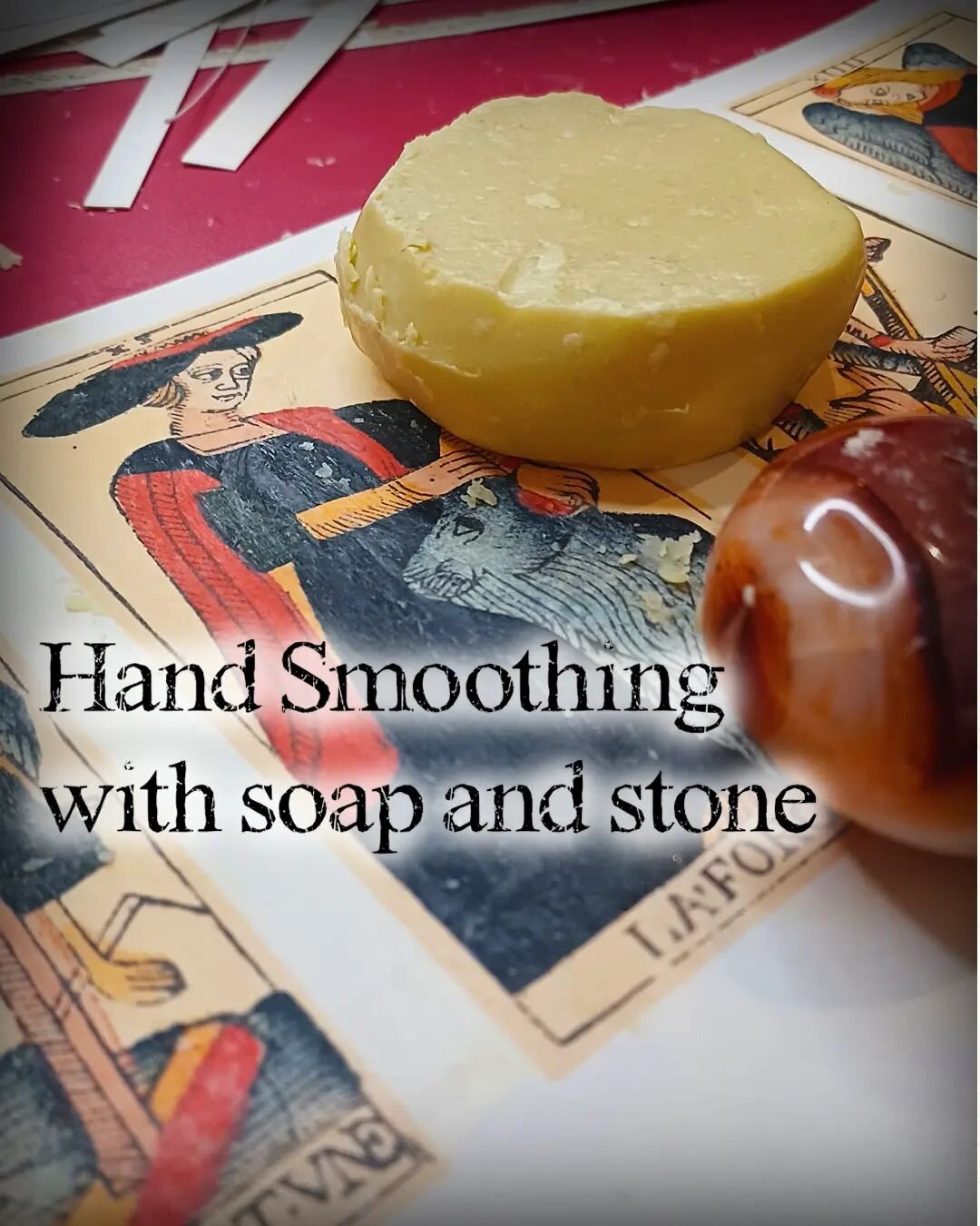 🙌SMOOTHING🙌

I explain in this post what is the smoothing and why I use it for my handcrafted decks.

#tarotdemarseille #tarotdeck #tarotdecks #tarotdecksforsale #tarotdeckforsale #historictarotdecks #historictarotdeck #historictarotdemarseille #hi