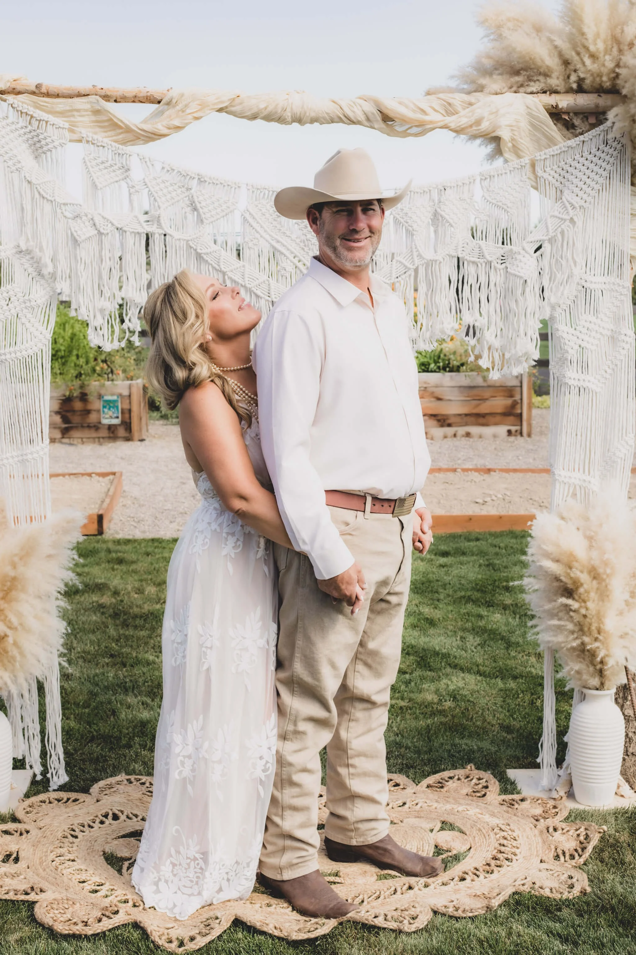 eagleid_backyard _wedding_-08.jpg