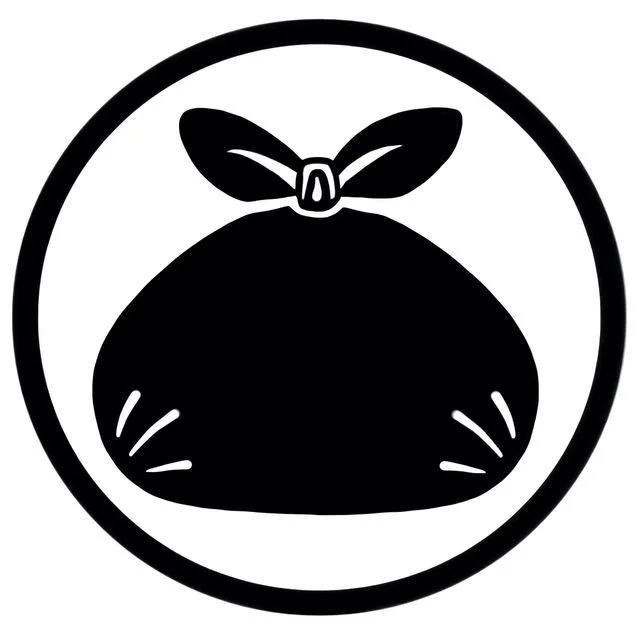 Reusable and sustainable lifestyle-friendly goods made from primarily Japanese fabrics. Sandwich wraps, insulated fukuro for lunch or makeup, cloth masks, handkerchief clutches, snack pouches, and utensil cases.Shipping to all 50 states. Custom or Wh