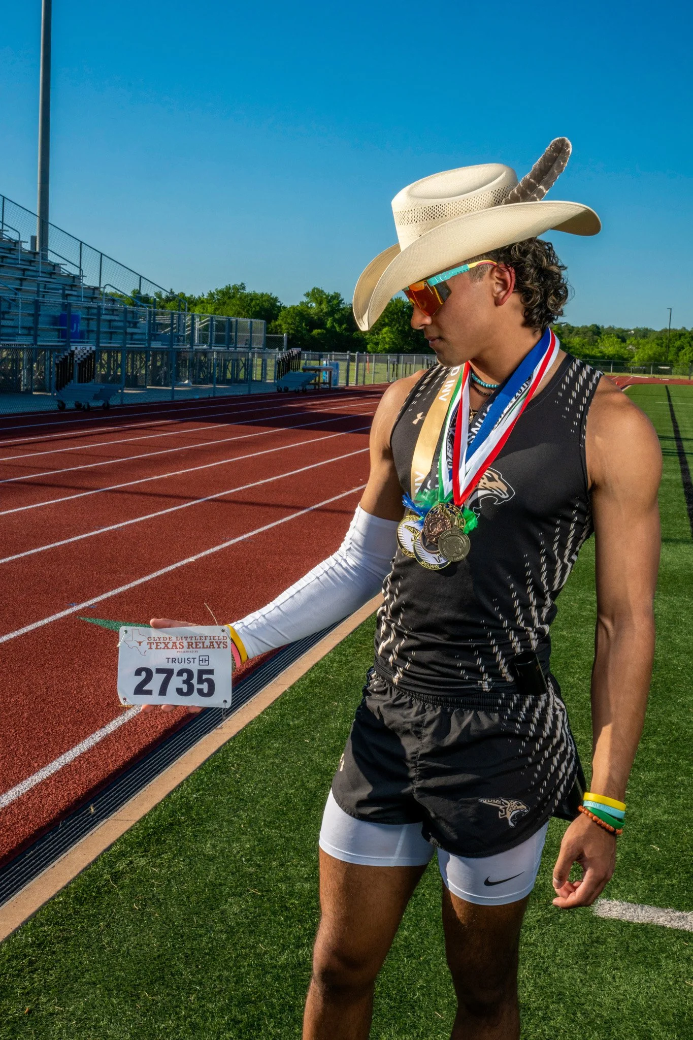 GuysSeniorPhotographer_AustinTX_WimberleyTX_HeidiKnightPhotography13.jpg